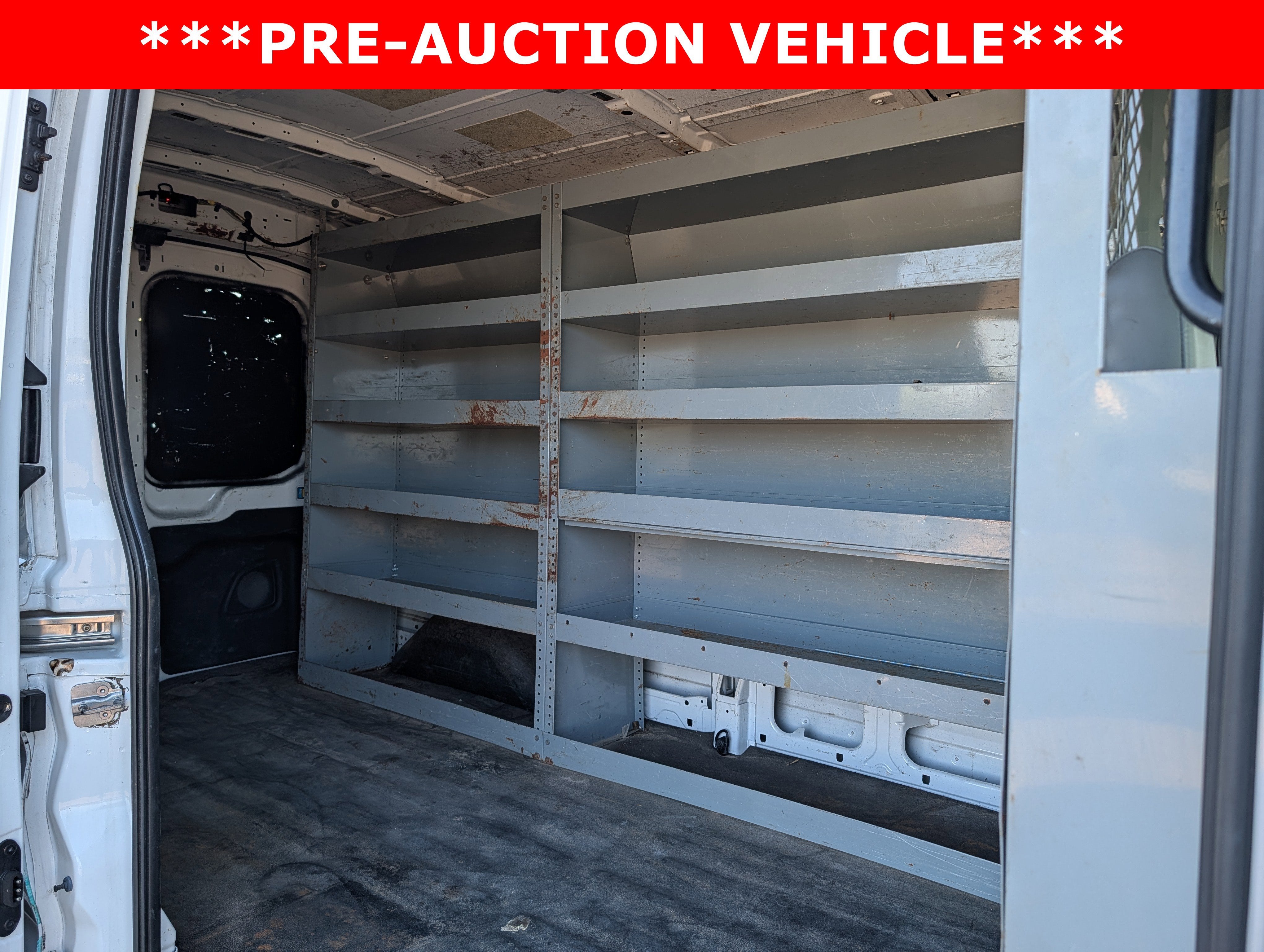 2015 Ford Transit-250 148 WB Medium Roof Cargo