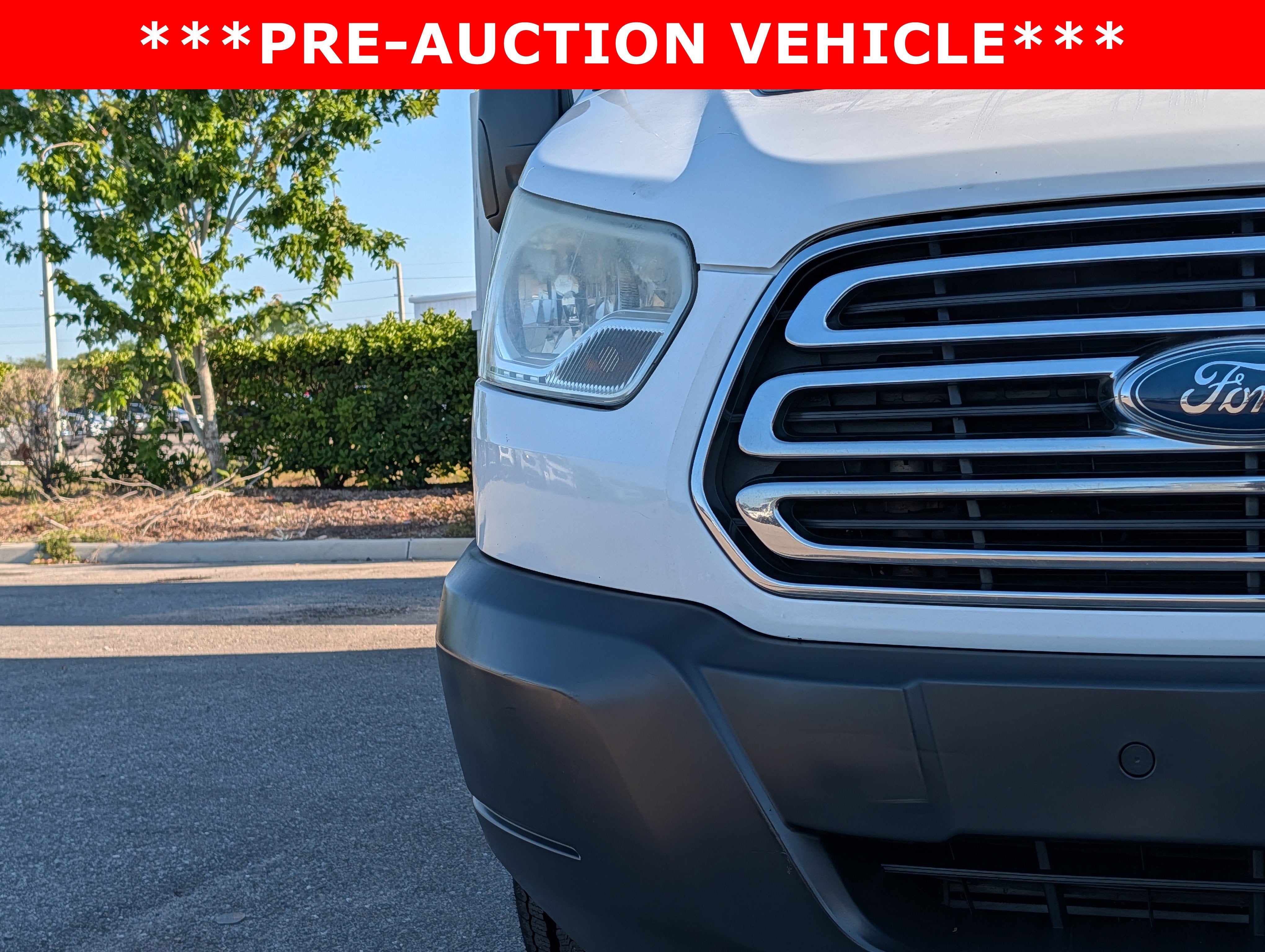 2015 Ford Transit-250 148 WB Medium Roof Cargo