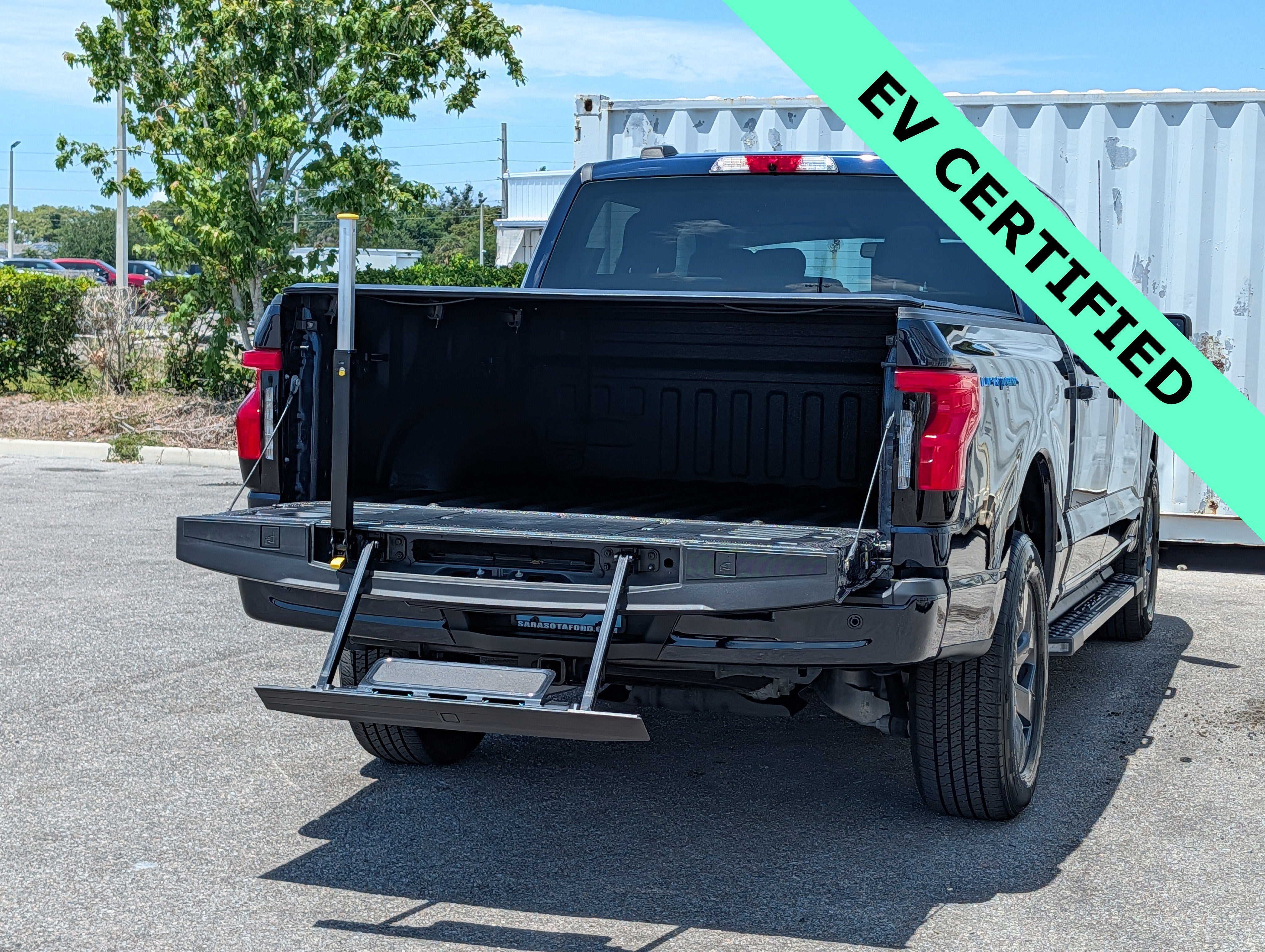 2023 Ford F-150 Lightning XLT