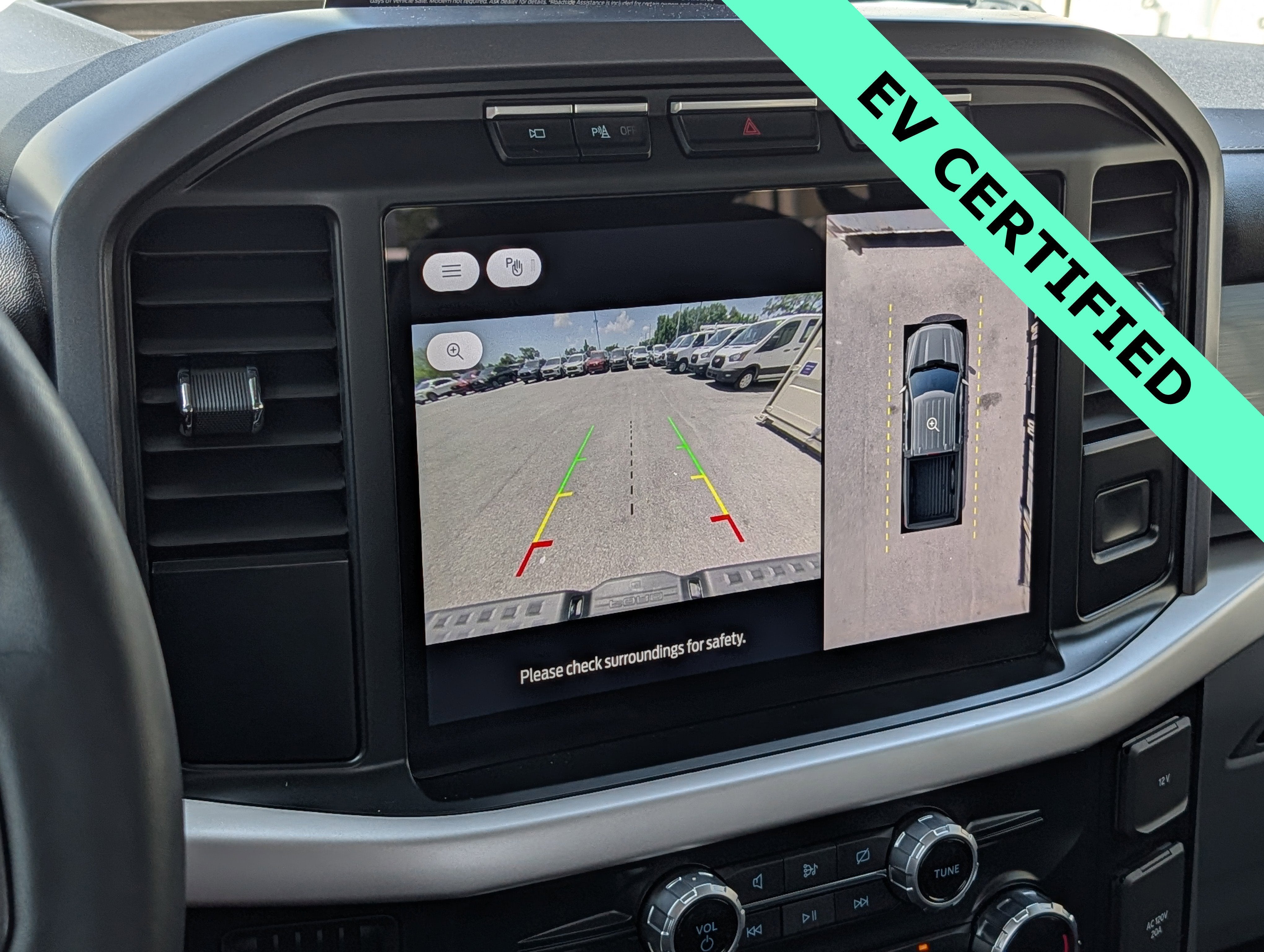 2023 Ford F-150 Lightning XLT