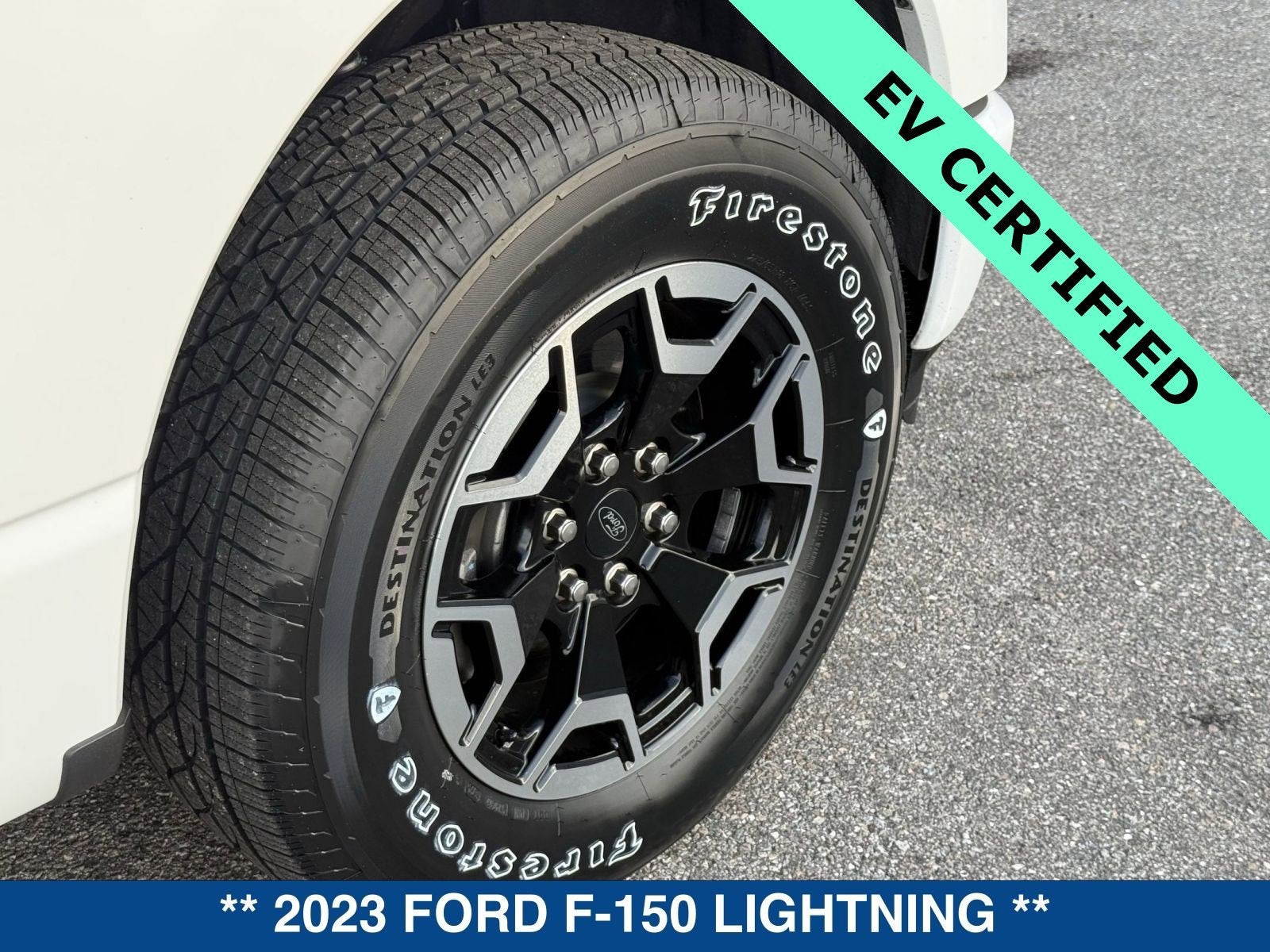 2023 Ford F-150 Lightning XLT