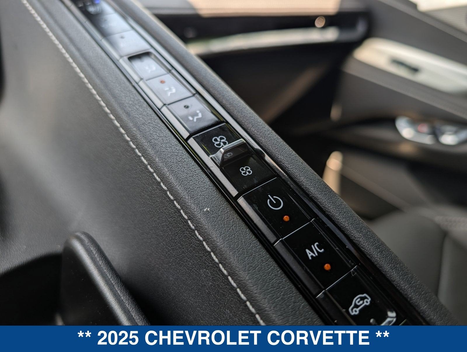 2025 Chevrolet Corvette Stingray w/2LT