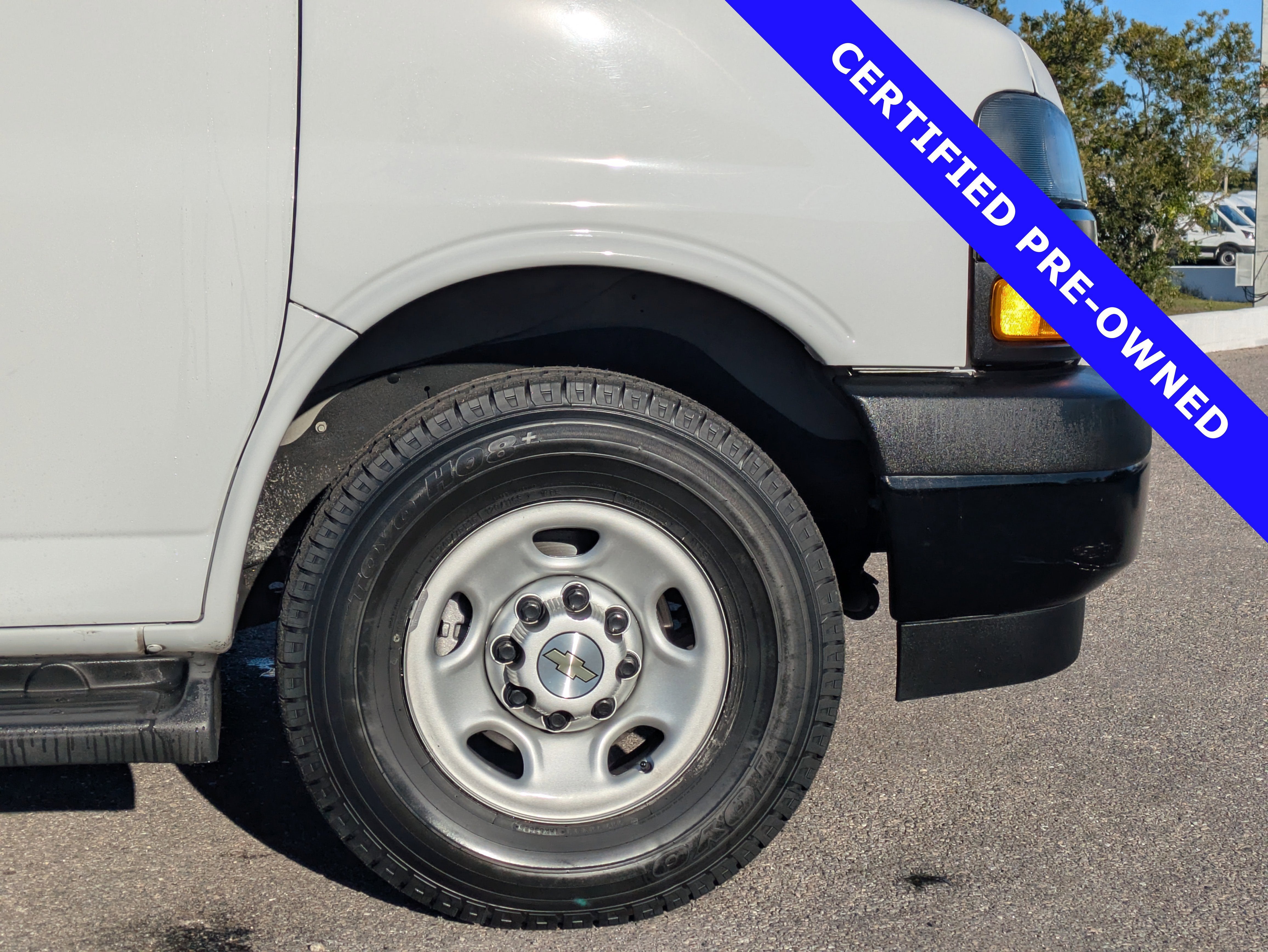 2023 Chevrolet Express 3500 LS