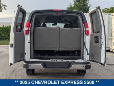 2025 Chevrolet Express 3500 LT