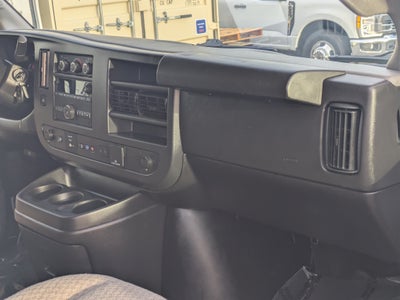 2025 Chevrolet Express 3500 LT