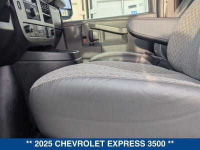 2025 Chevrolet Express 3500 LT