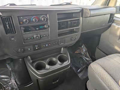2025 Chevrolet Express 3500 LT