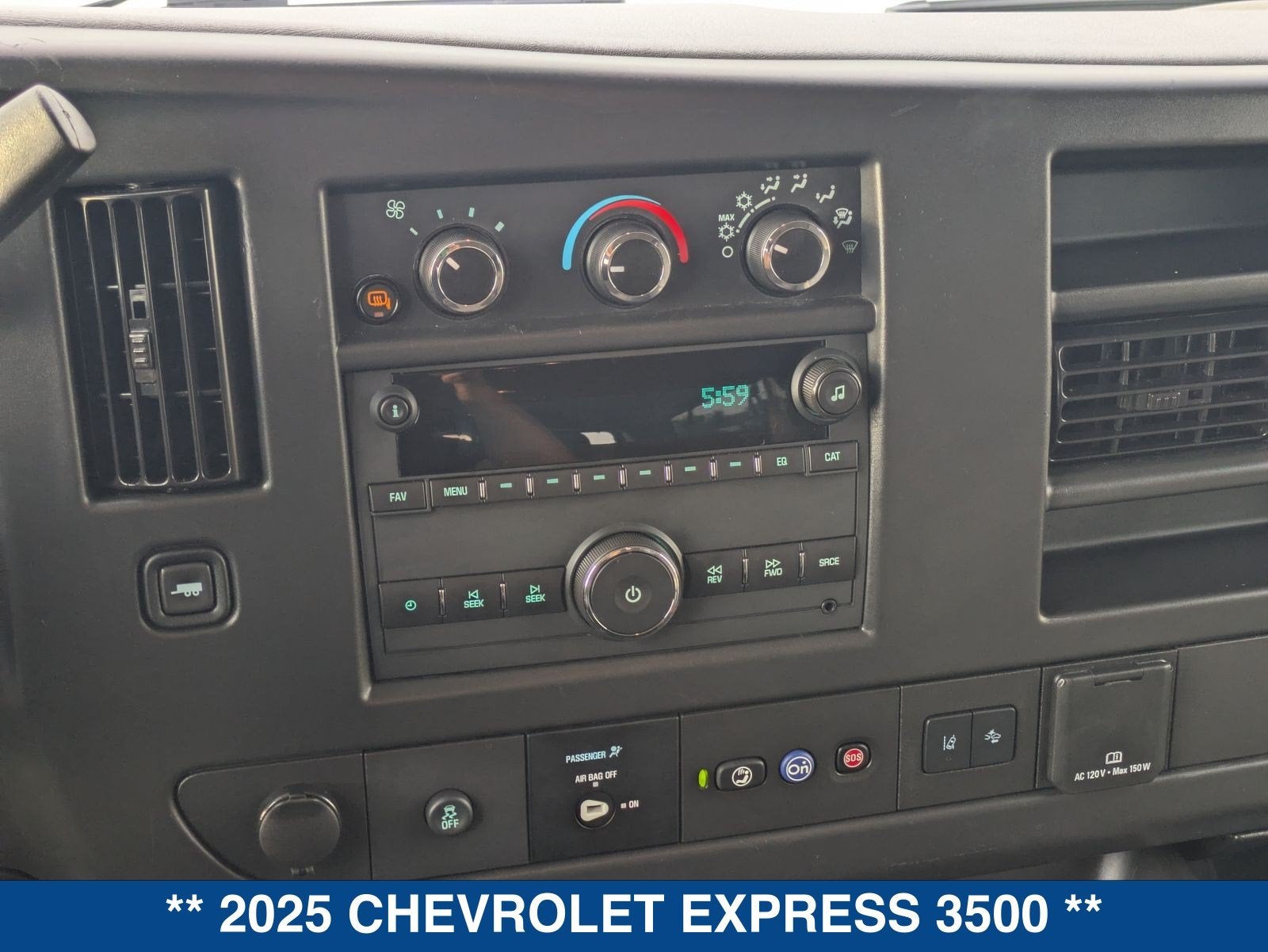 2025 Chevrolet Express 3500 LT