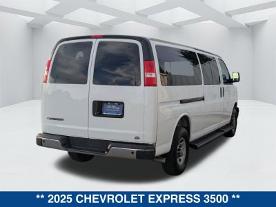 2025 Chevrolet Express 3500 LT