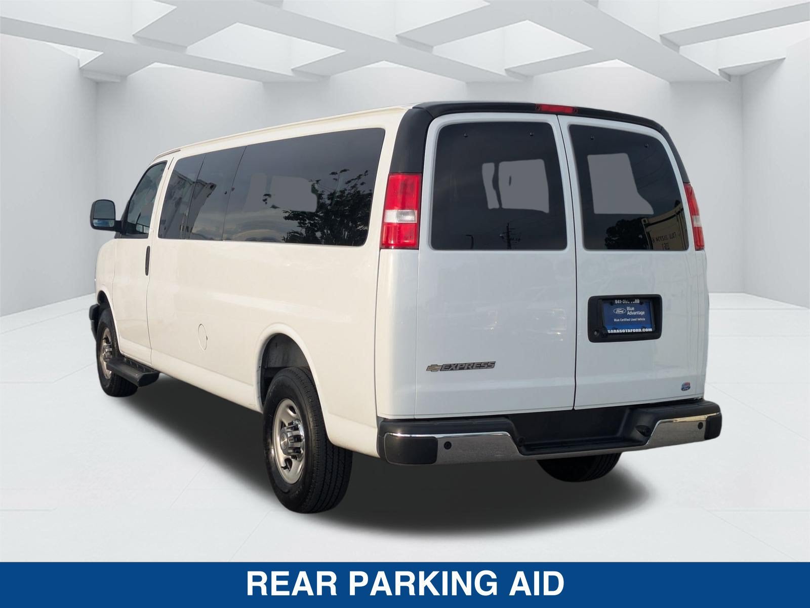 2025 Chevrolet Express 3500 LT