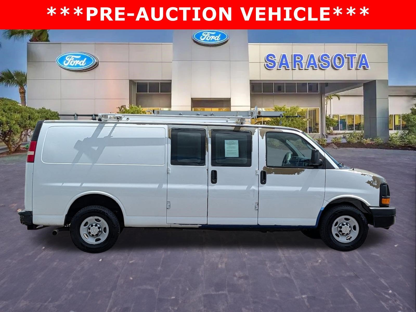 2013 Chevrolet Express 3500 Work Van