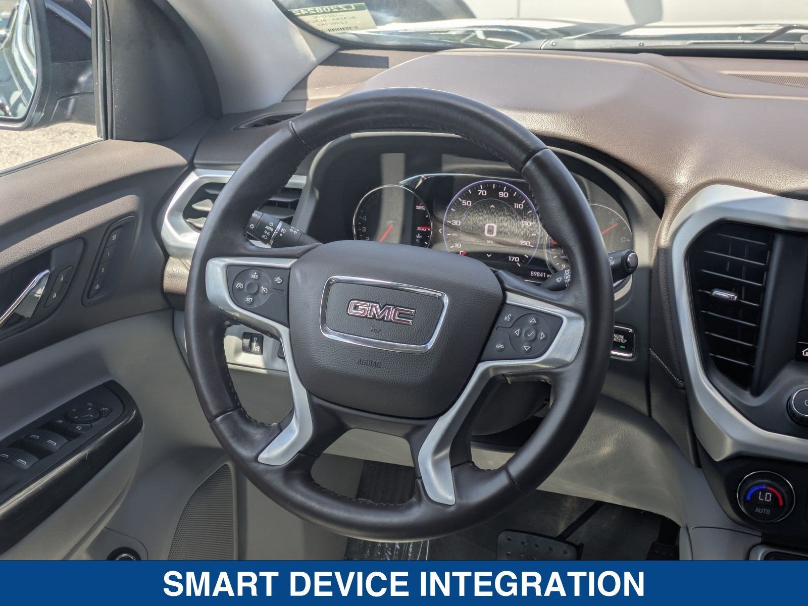 2020 GMC Acadia SLT