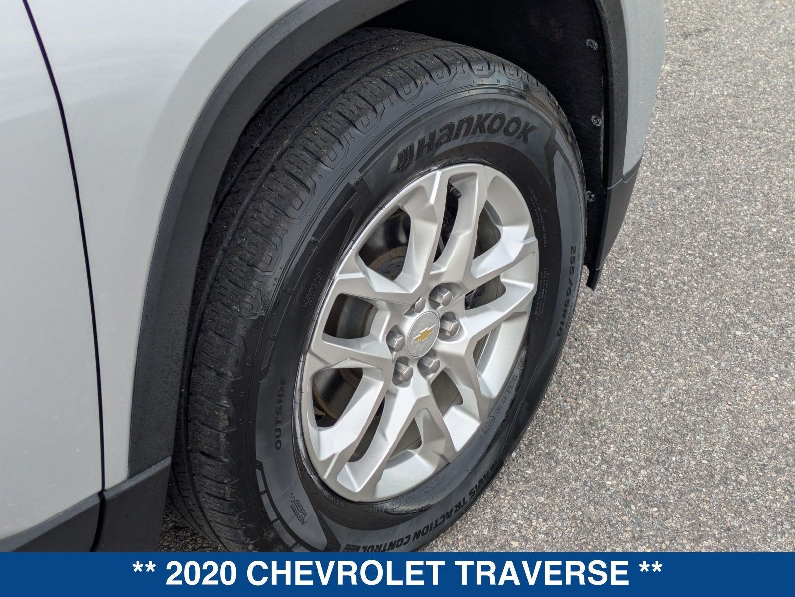 2020 Chevrolet Traverse LS w/1LS