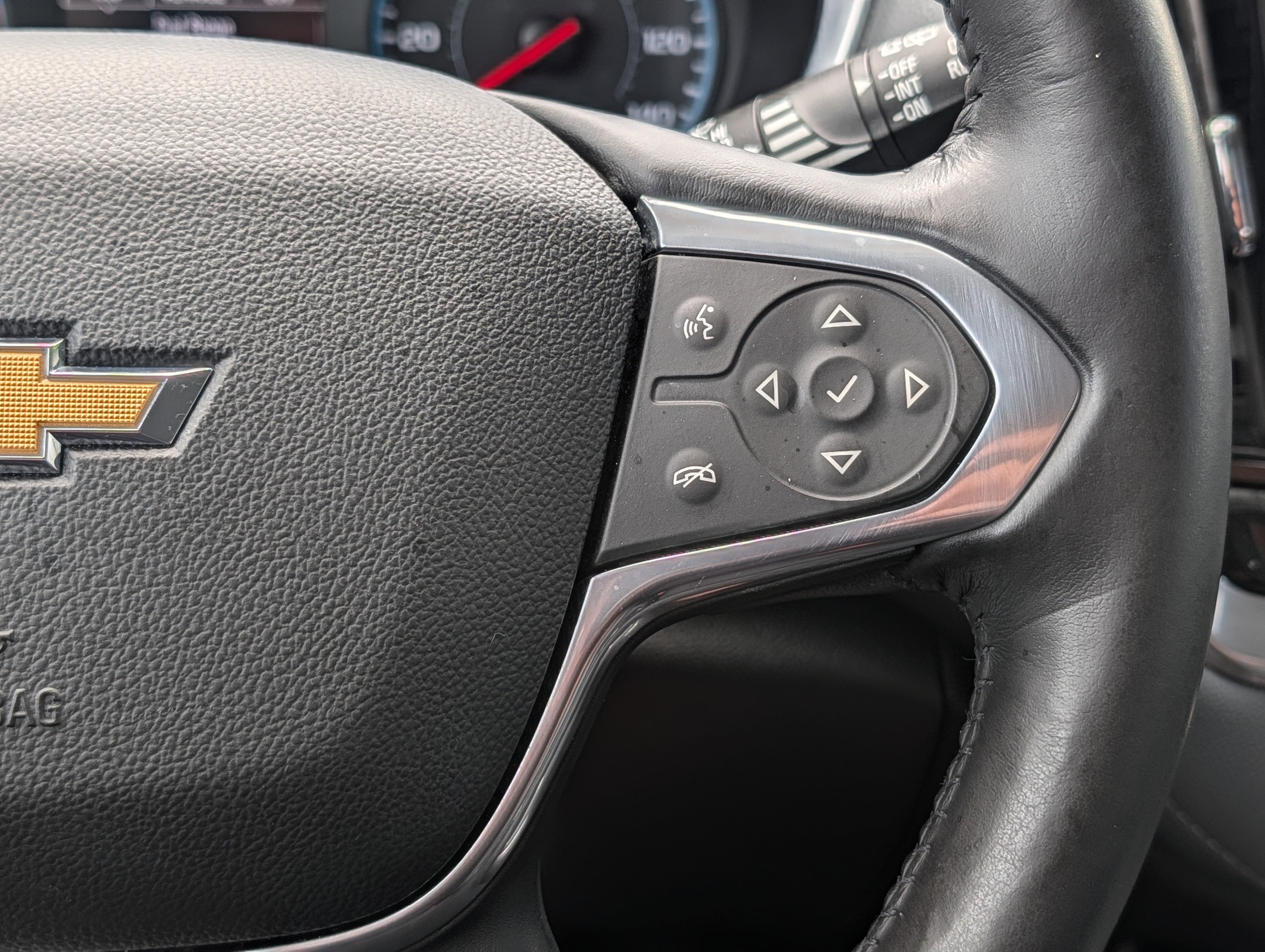 2020 Chevrolet Traverse LT w/1LT