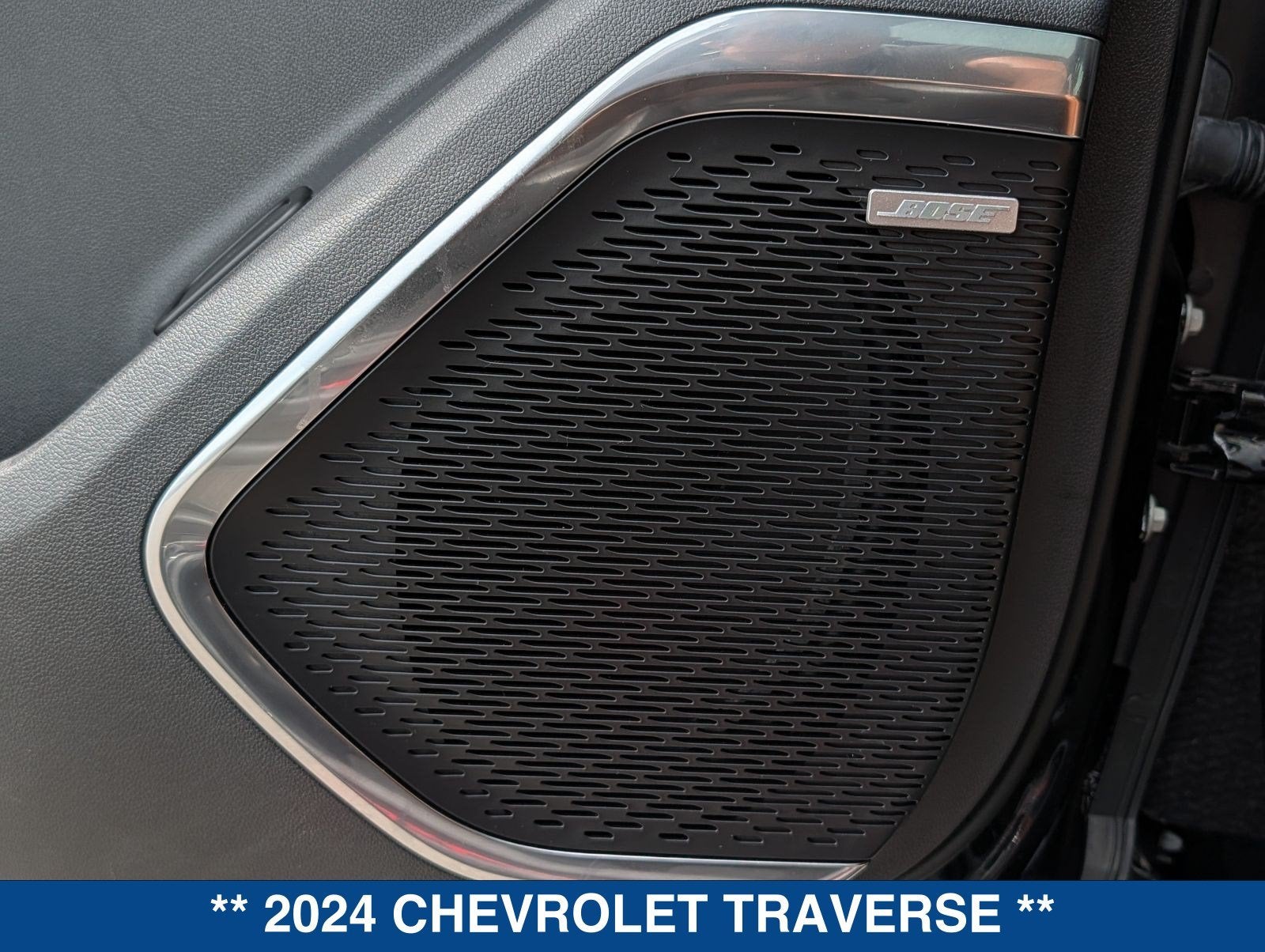 2024 Chevrolet Traverse RS