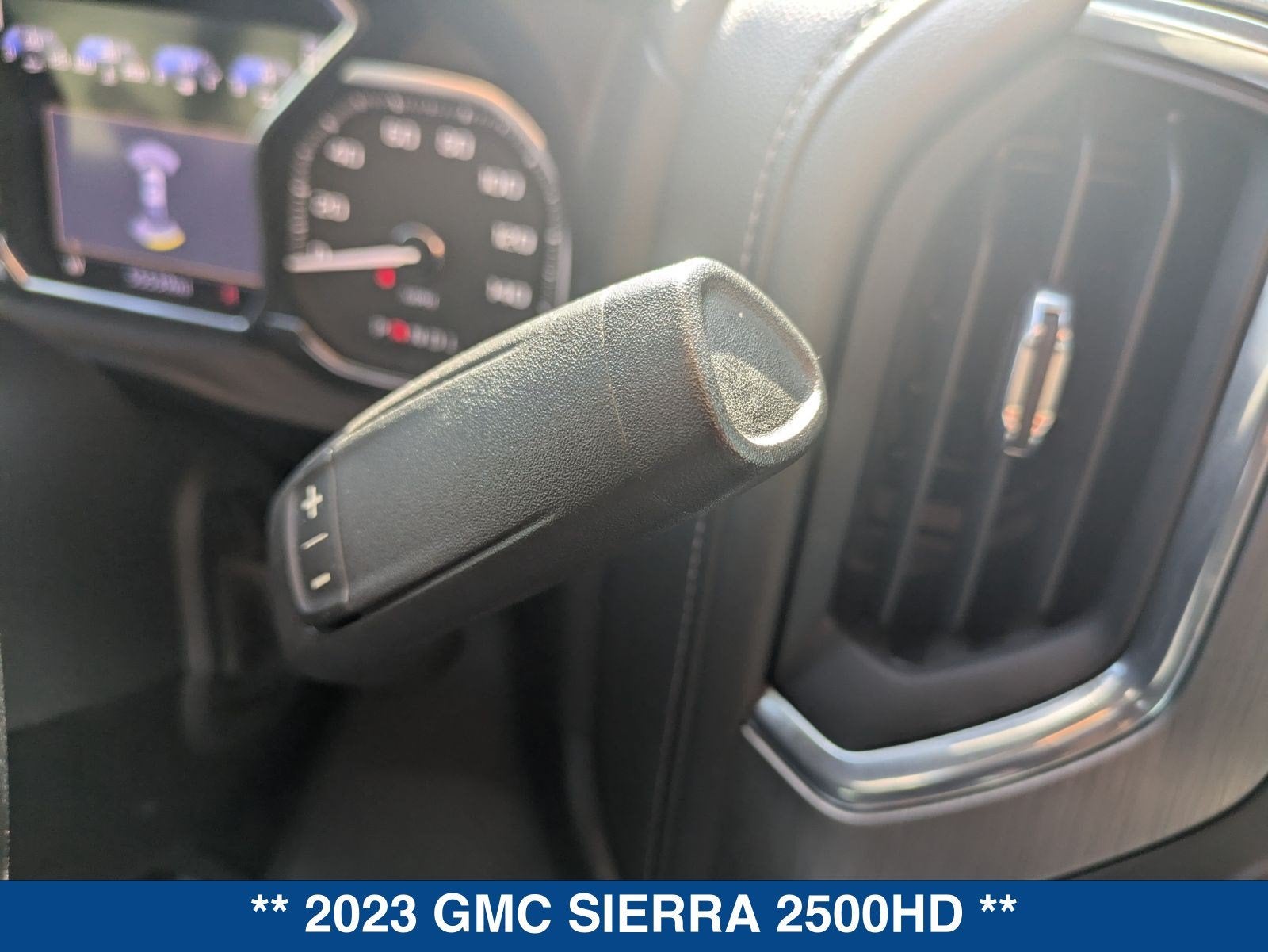 2023 GMC Sierra 2500HD Denali