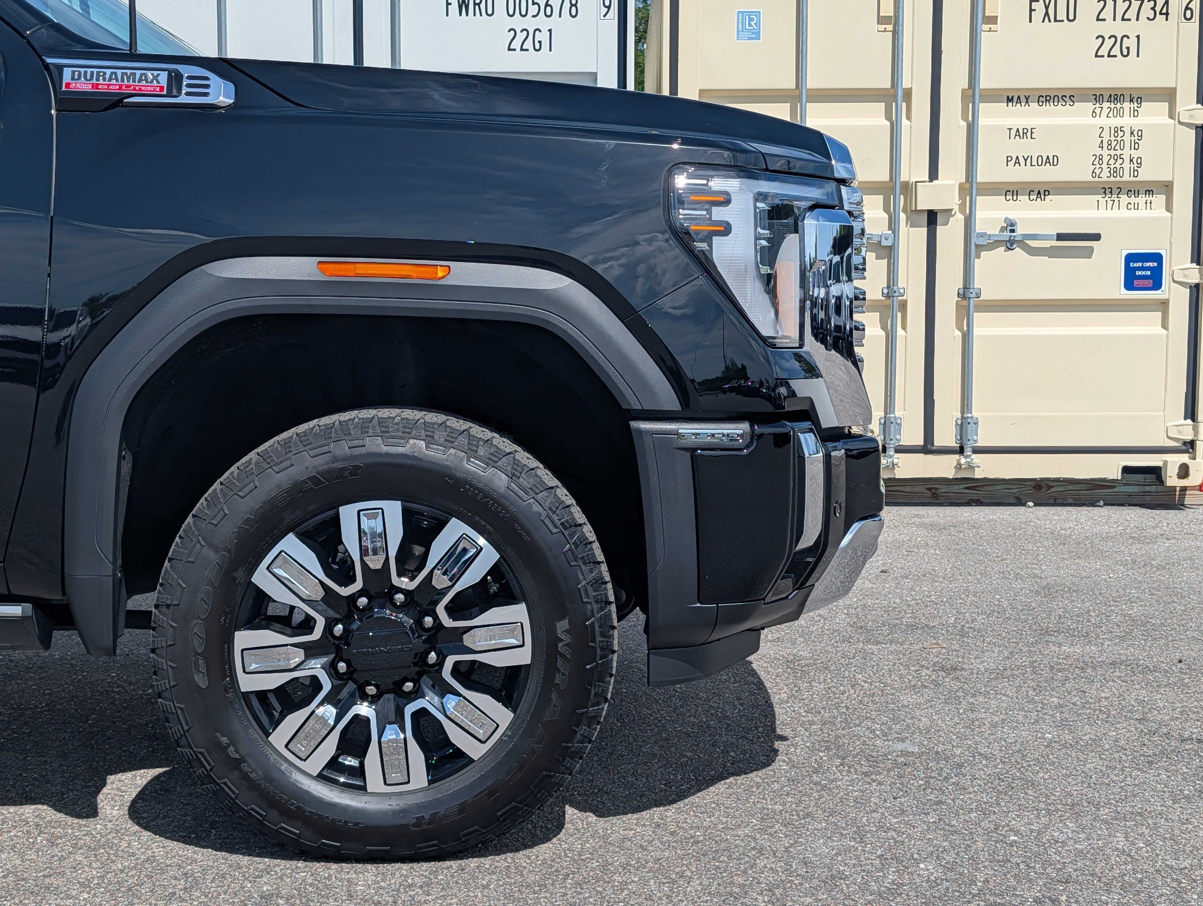 2025 GMC Sierra 2500HD Denali