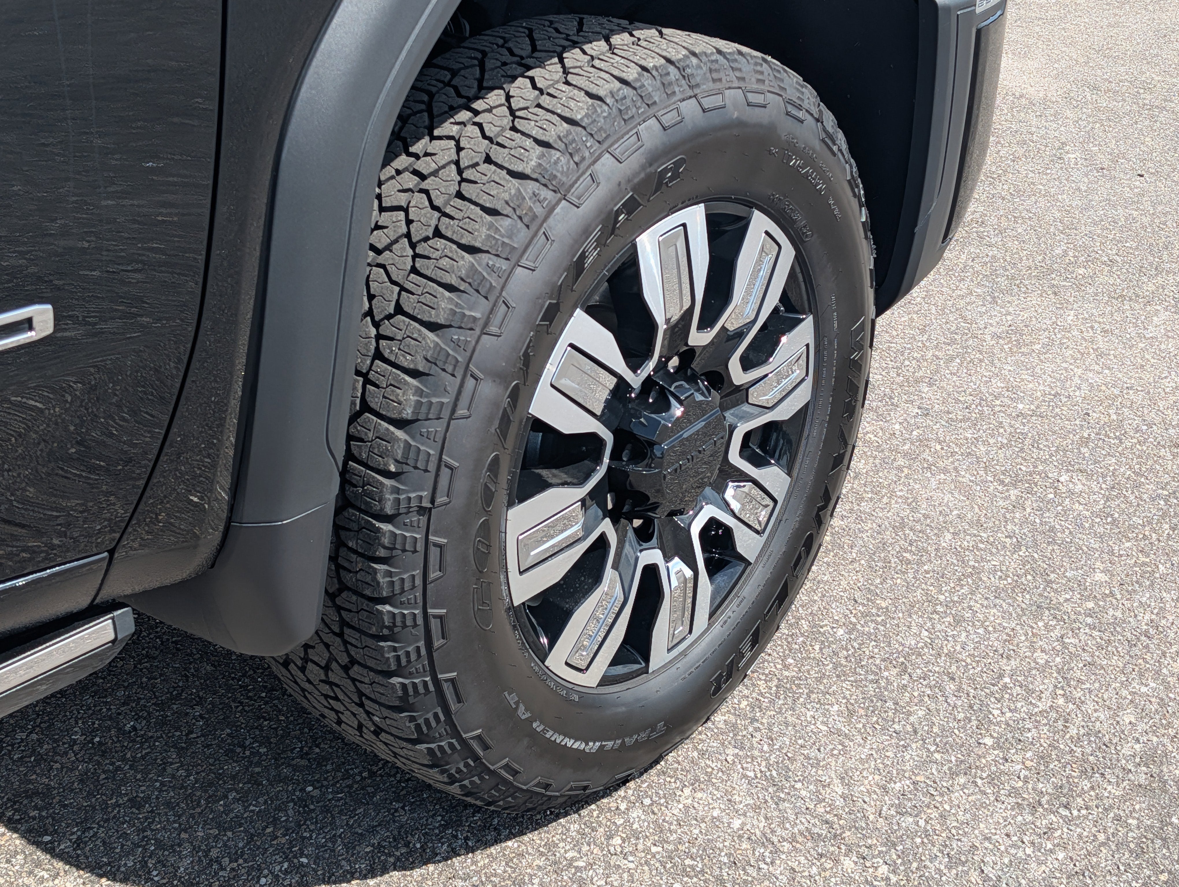 2025 GMC Sierra 2500HD Denali