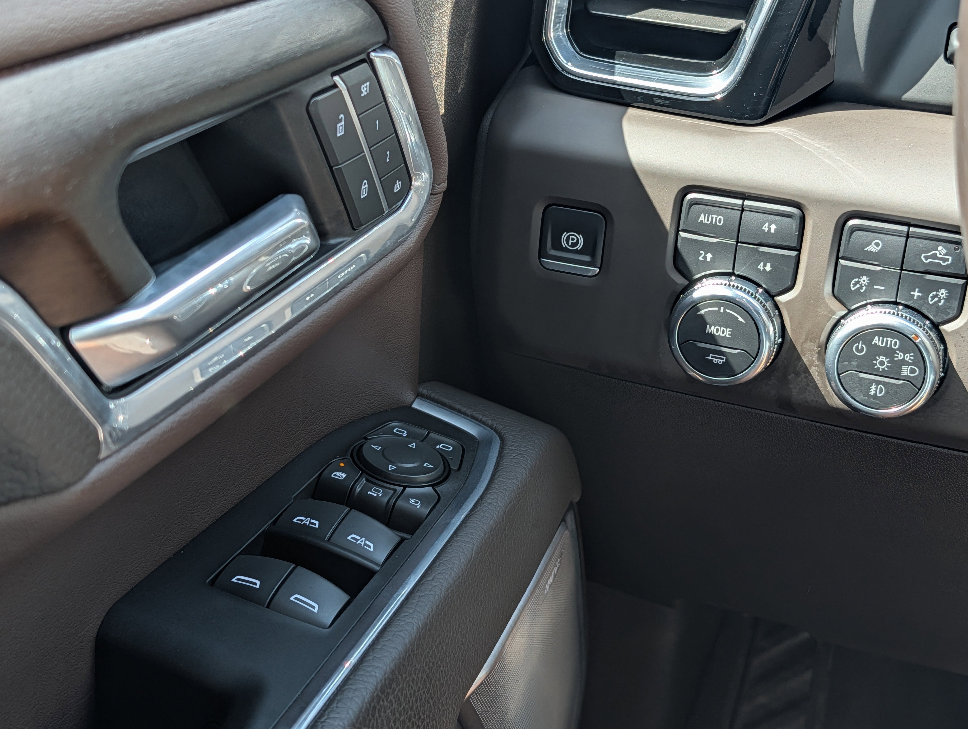 2025 GMC Sierra 2500HD Denali