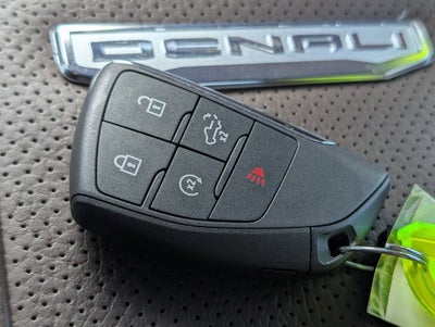 2025 GMC Sierra 2500HD Denali