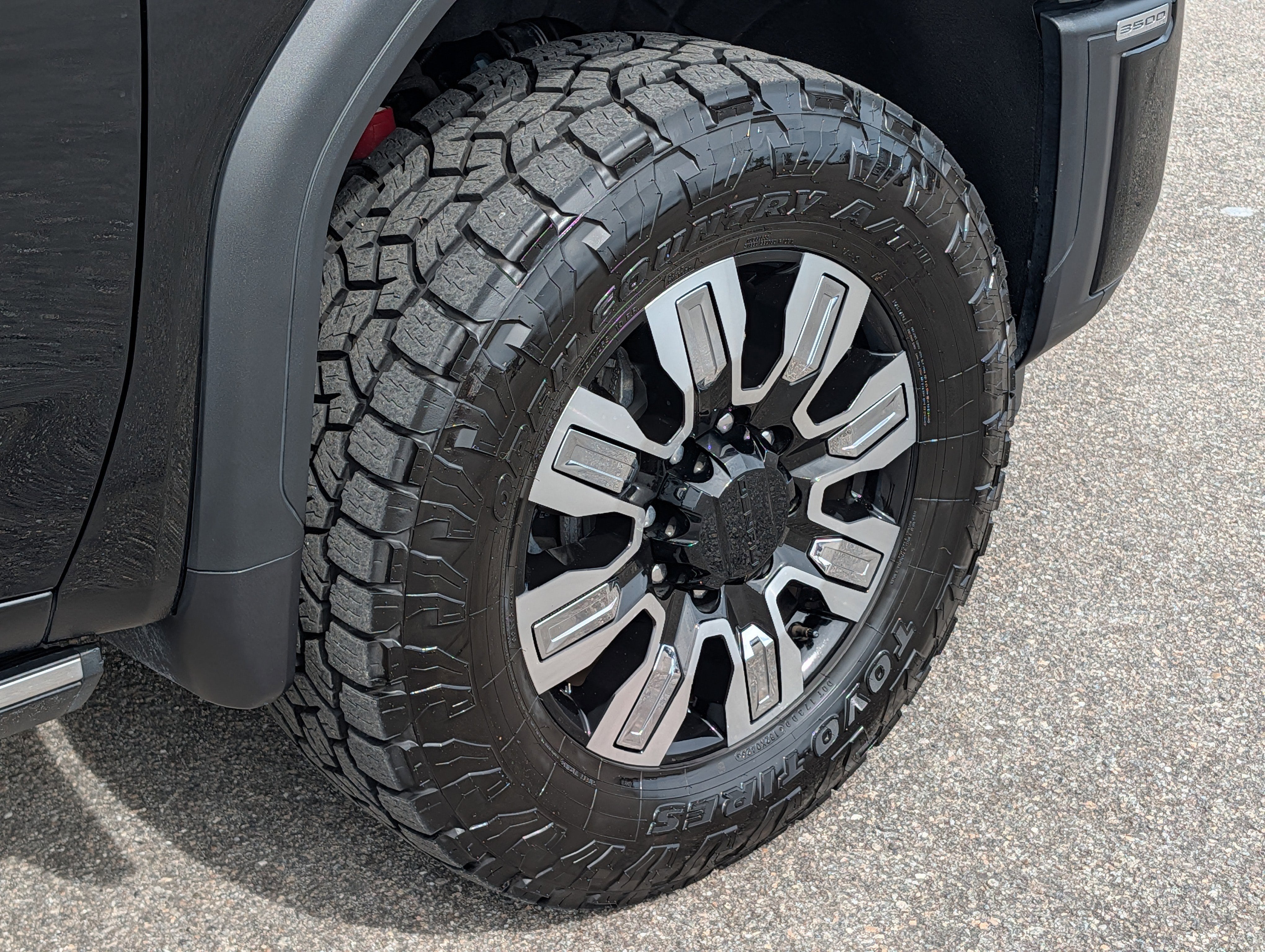 2025 GMC Sierra 3500HD Denali