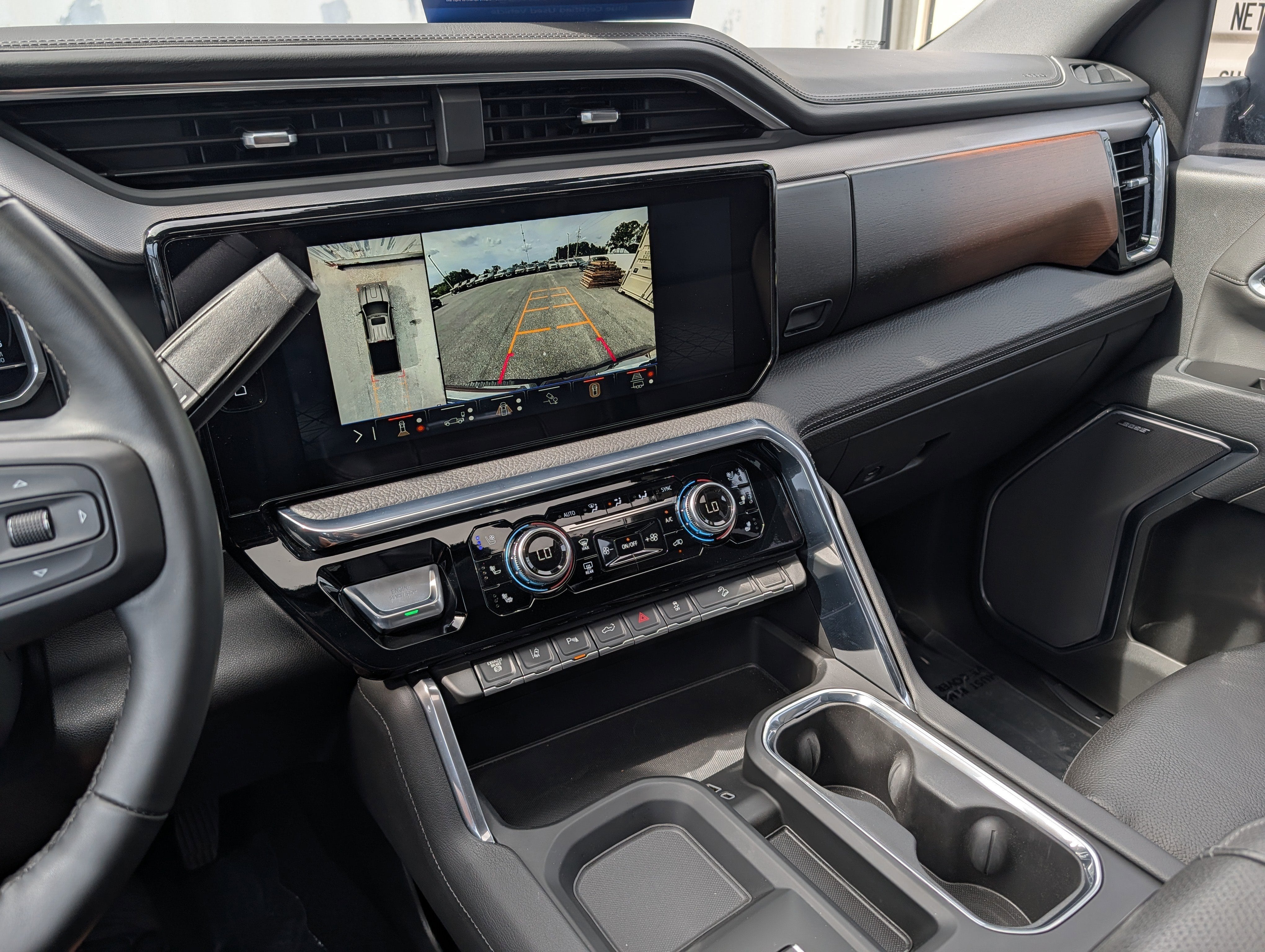 2025 GMC Sierra 3500HD Denali