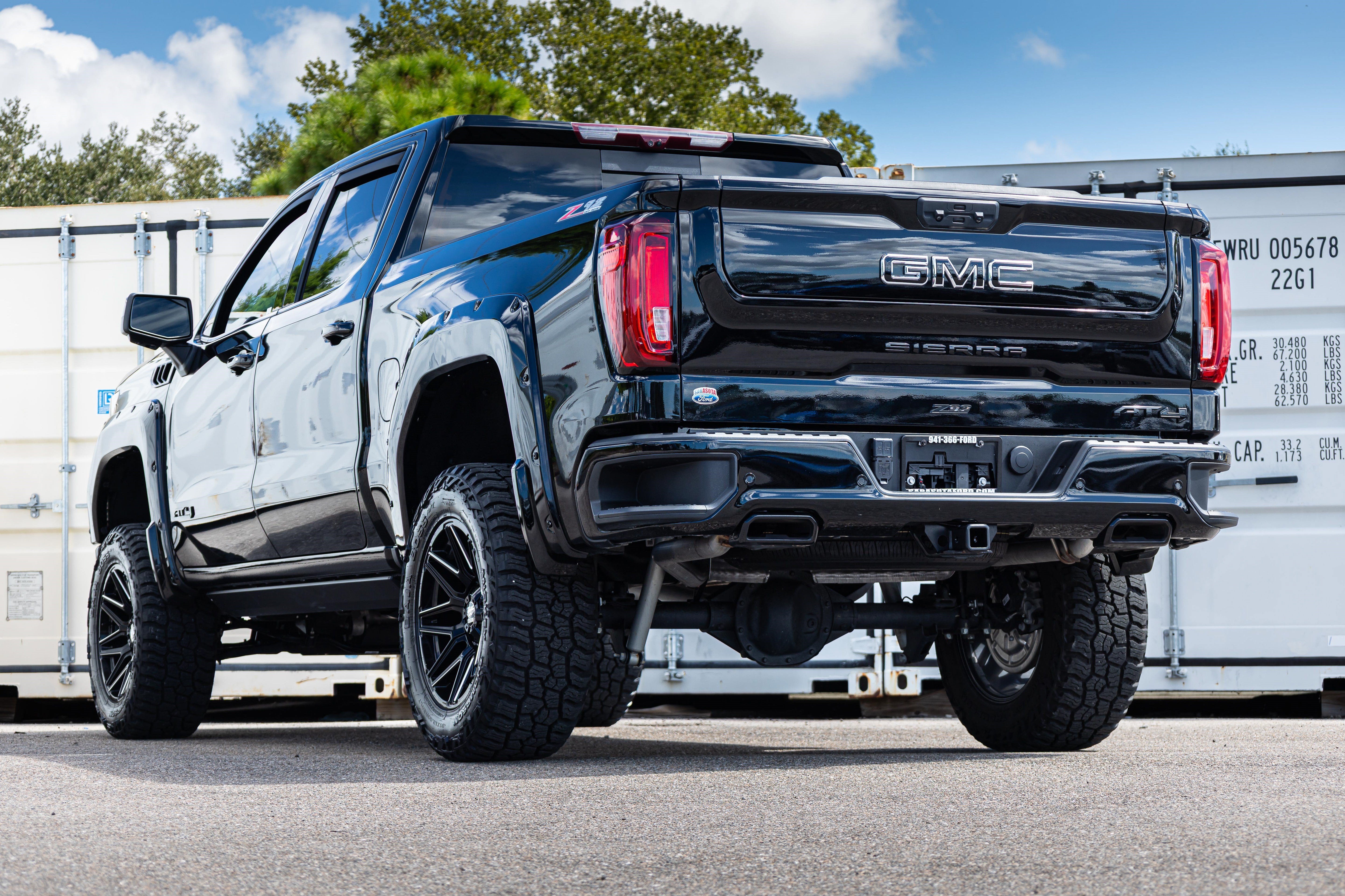 2025 GMC Sierra 1500 AT4