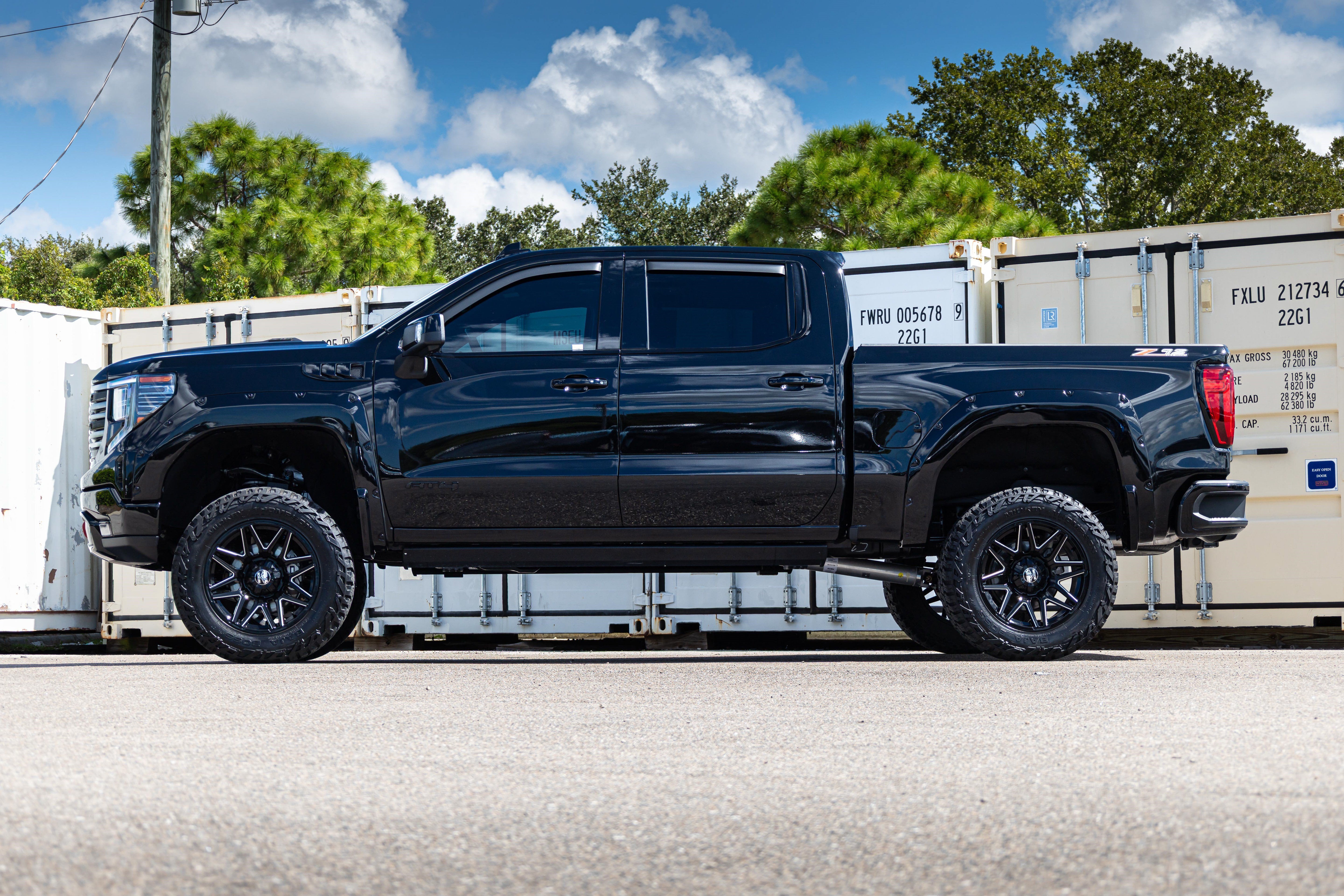 2025 GMC Sierra 1500 AT4