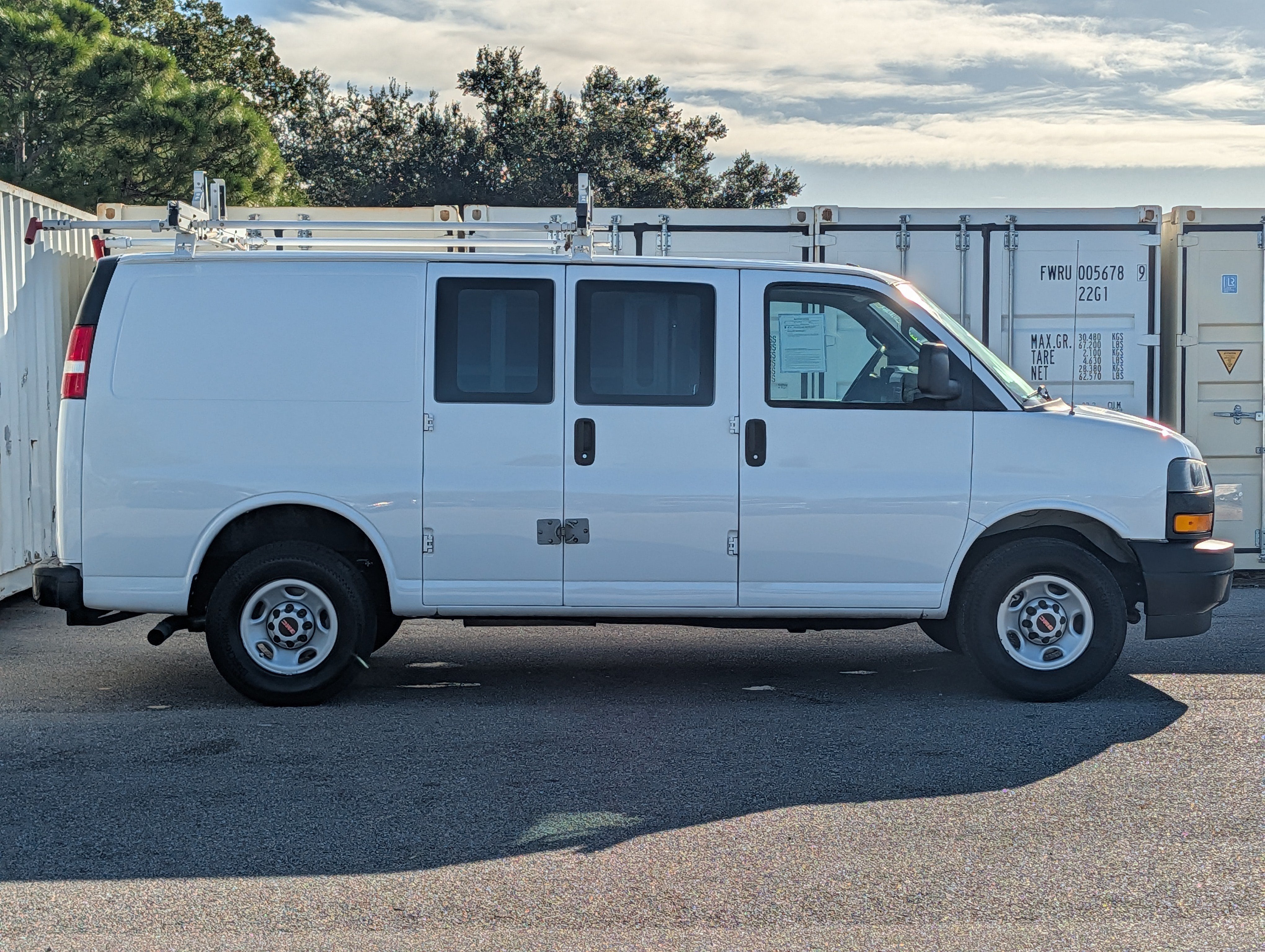 2022 GMC Savana G2500 Work Van