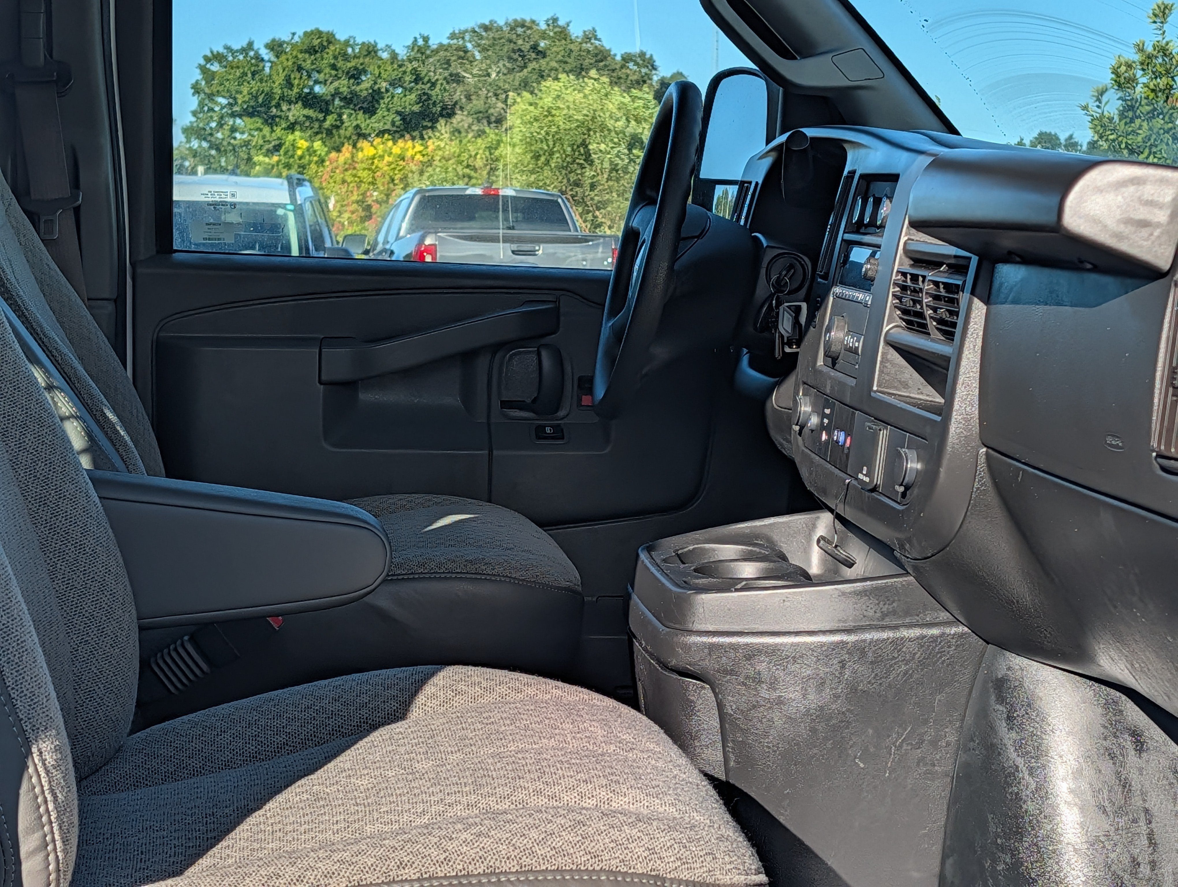 2022 GMC Savana G2500 Work Van