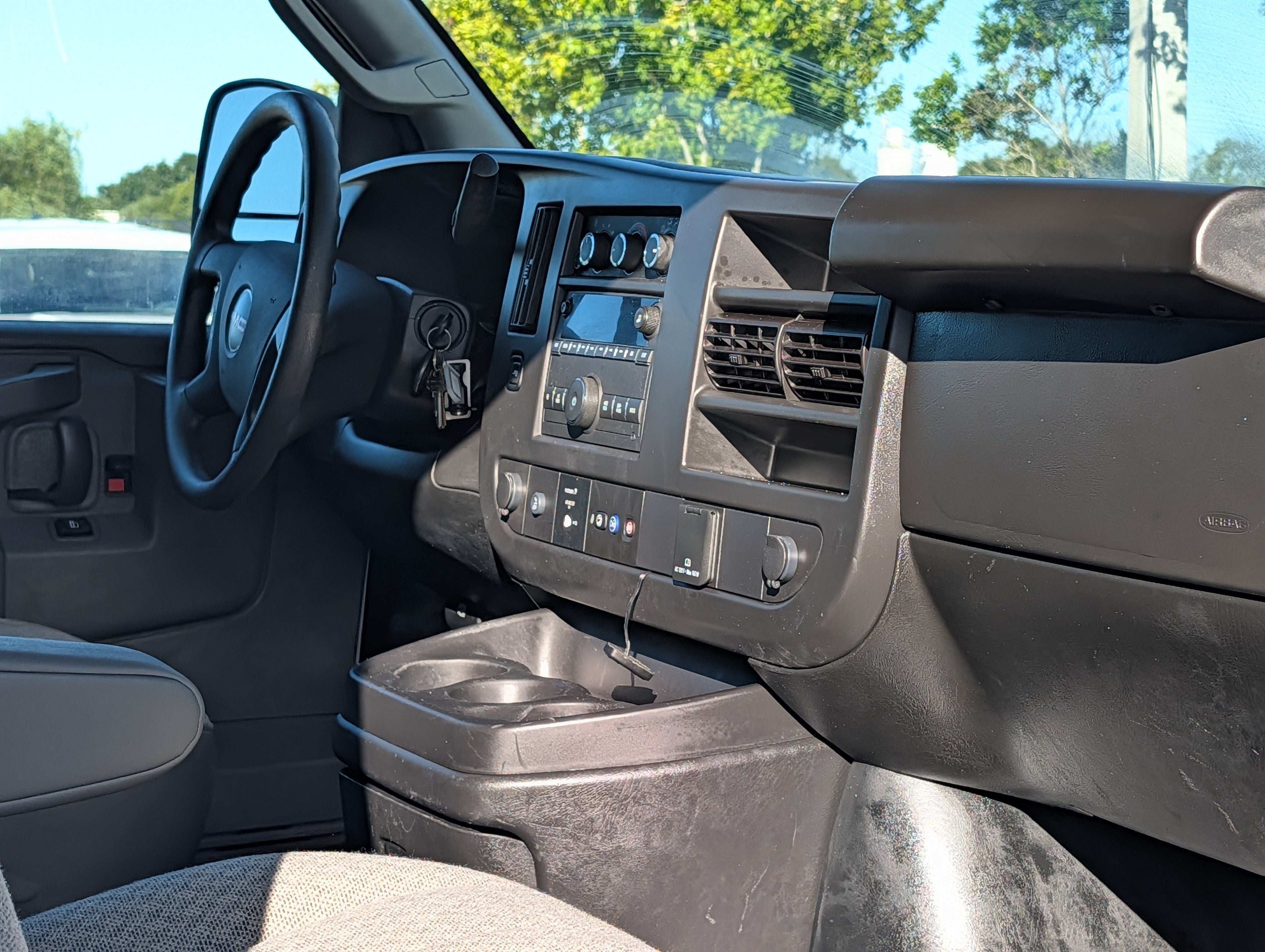 2022 GMC Savana G2500 Work Van