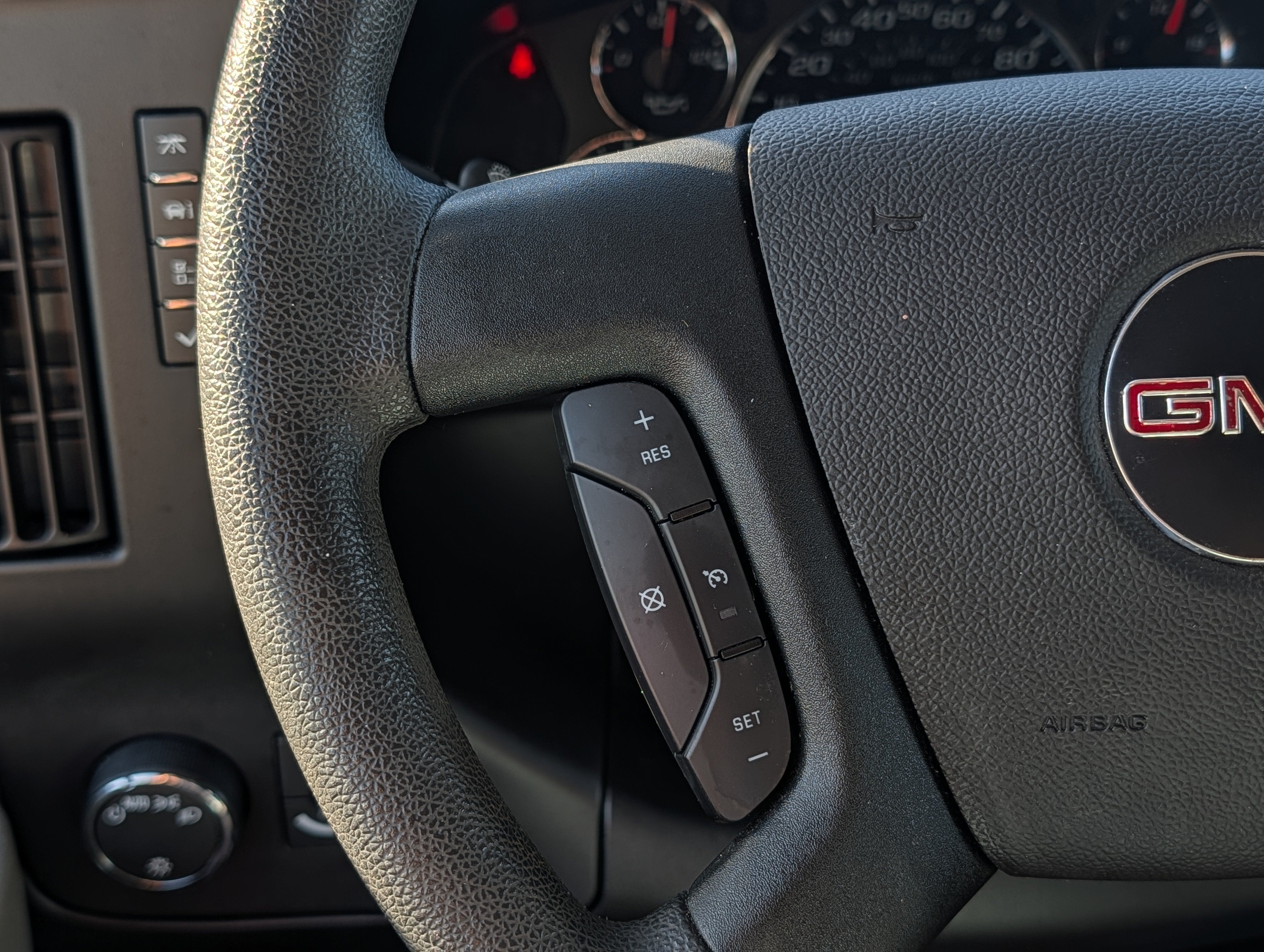 2022 GMC Savana G2500 Work Van
