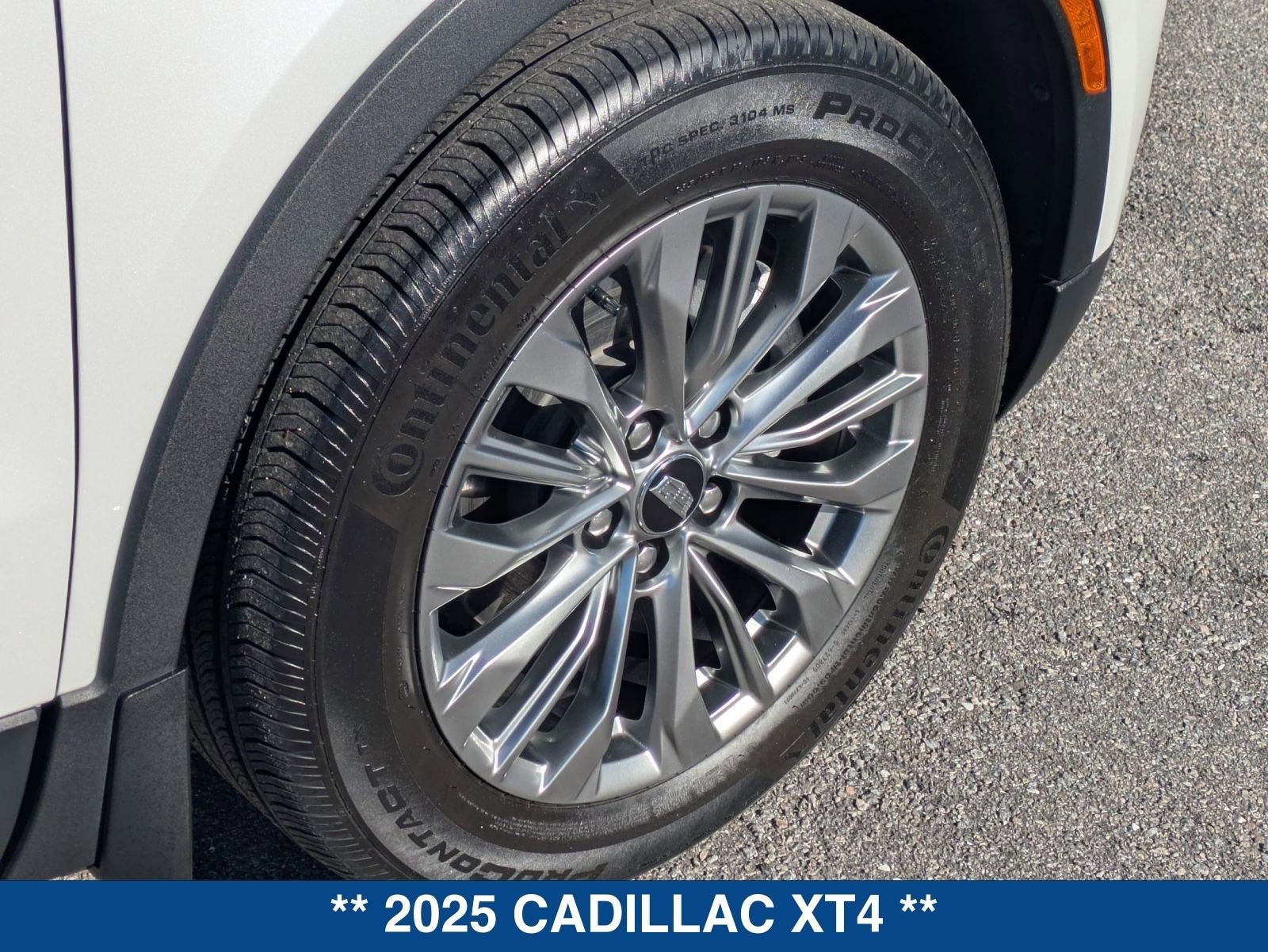 2025 Cadillac XT4 Premium Luxury