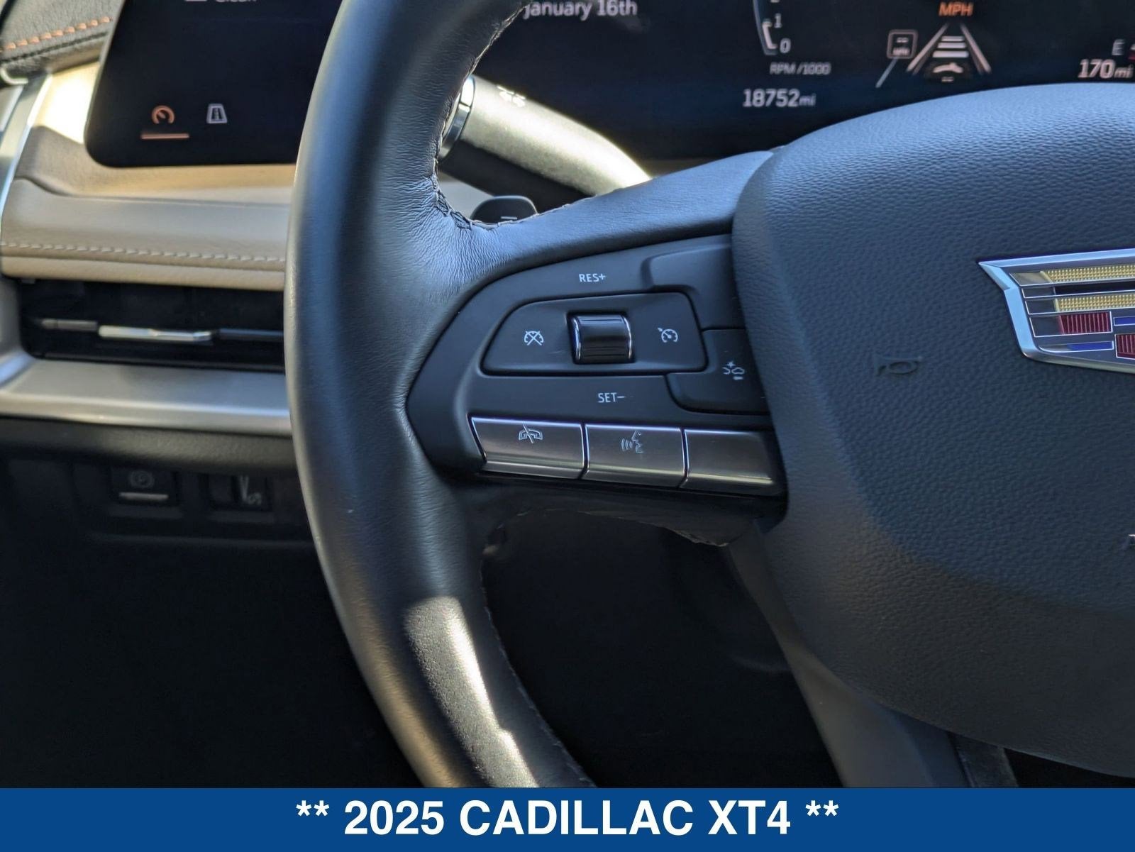 2025 Cadillac XT4 Premium Luxury