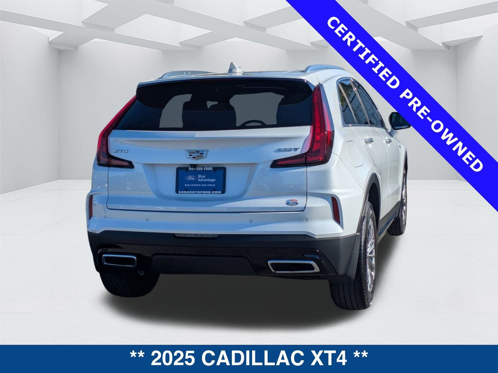 2025 Cadillac XT4 Premium Luxury