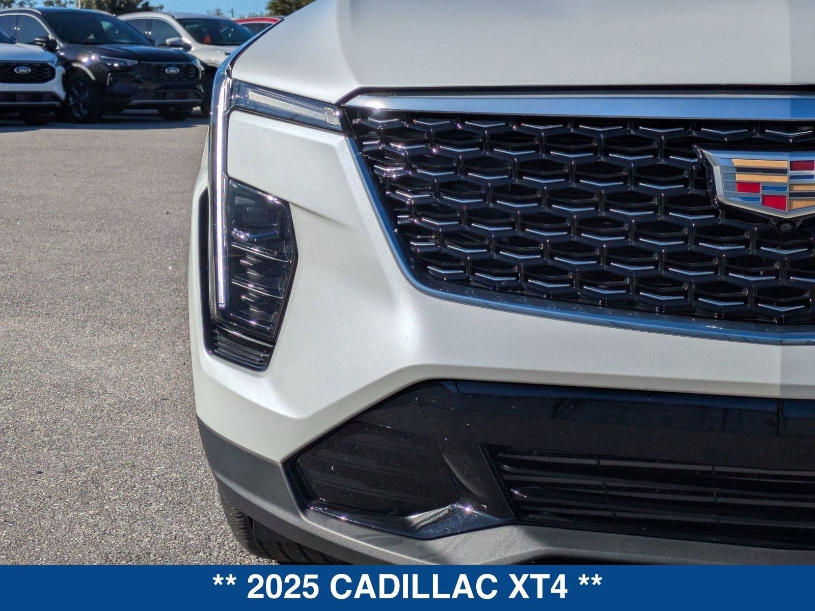 2025 Cadillac XT4 Premium Luxury