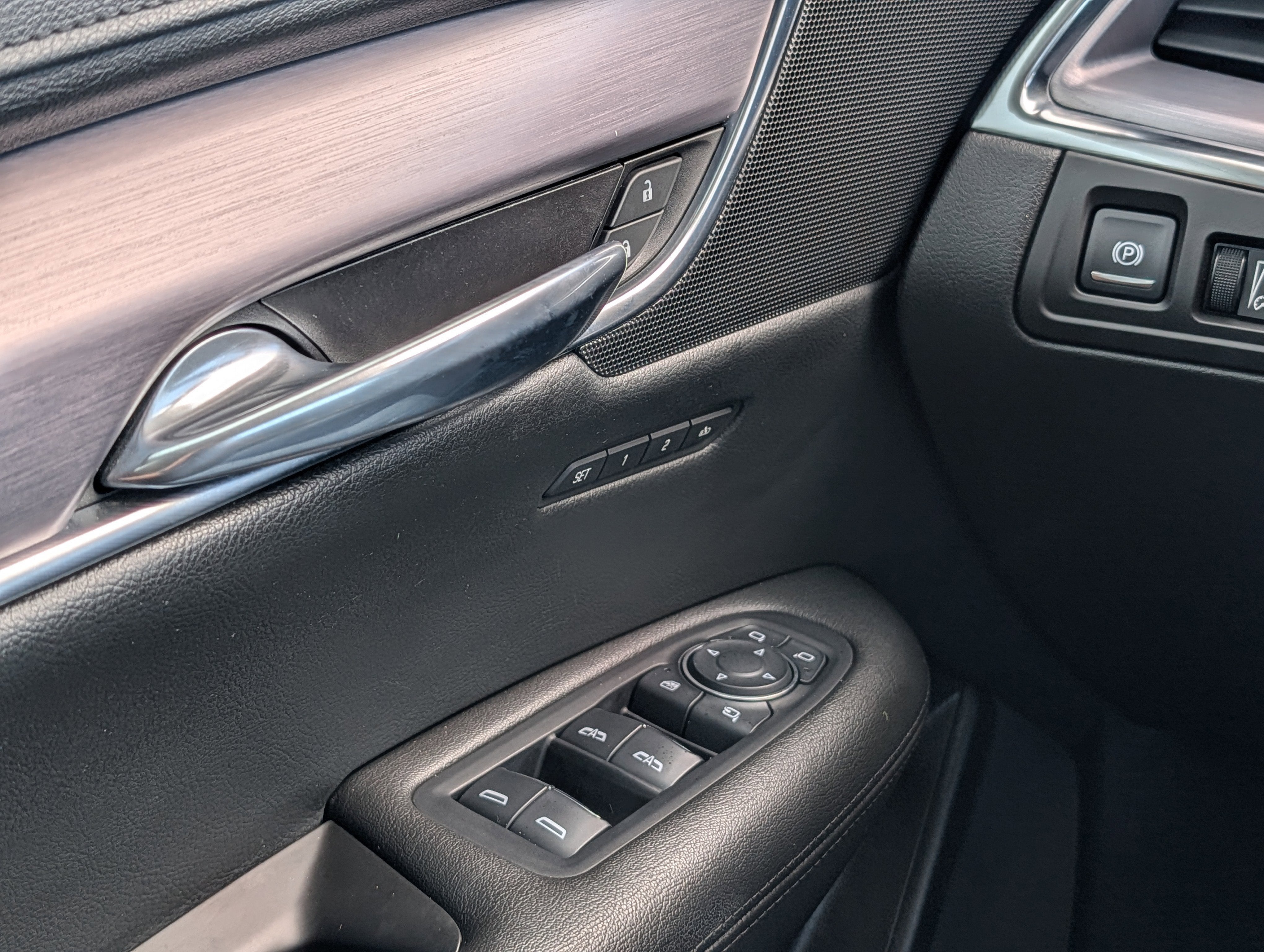 2017 Cadillac XT5 Luxury
