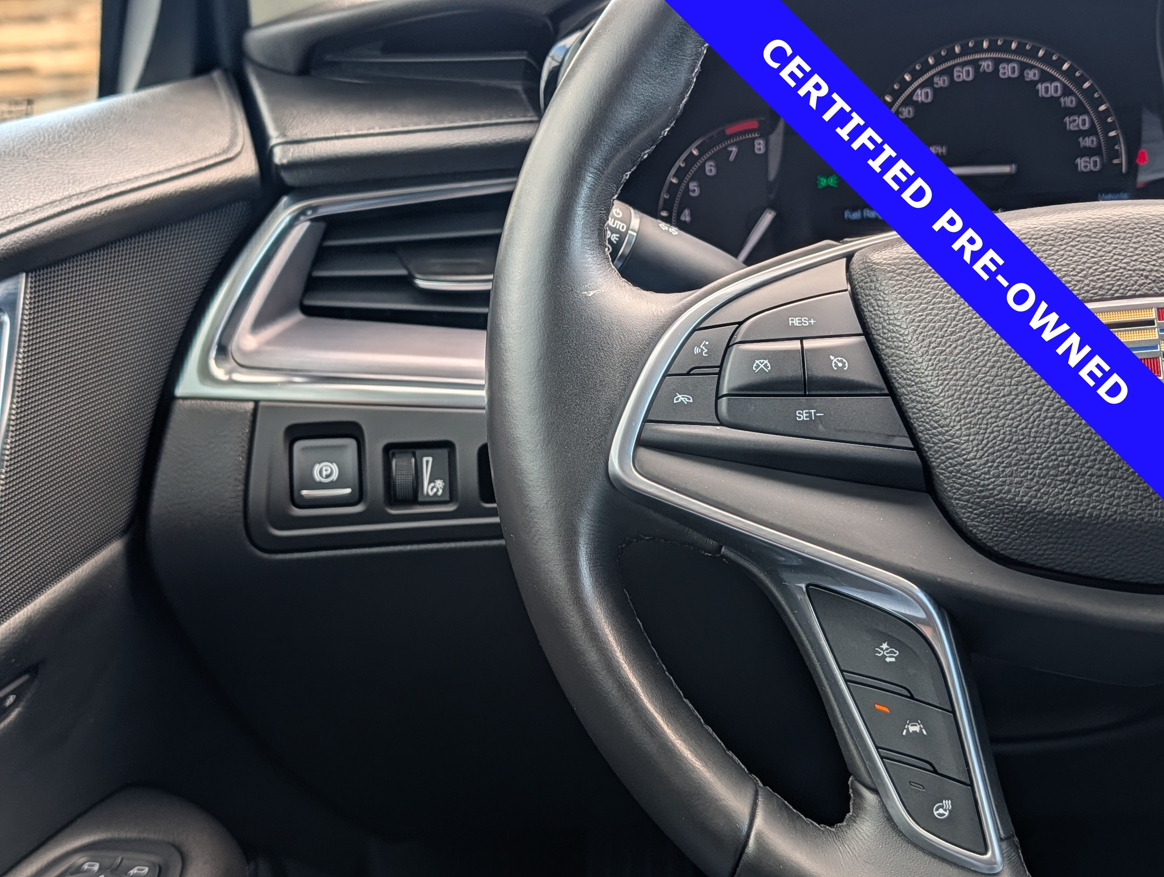 2017 Cadillac XT5 Luxury