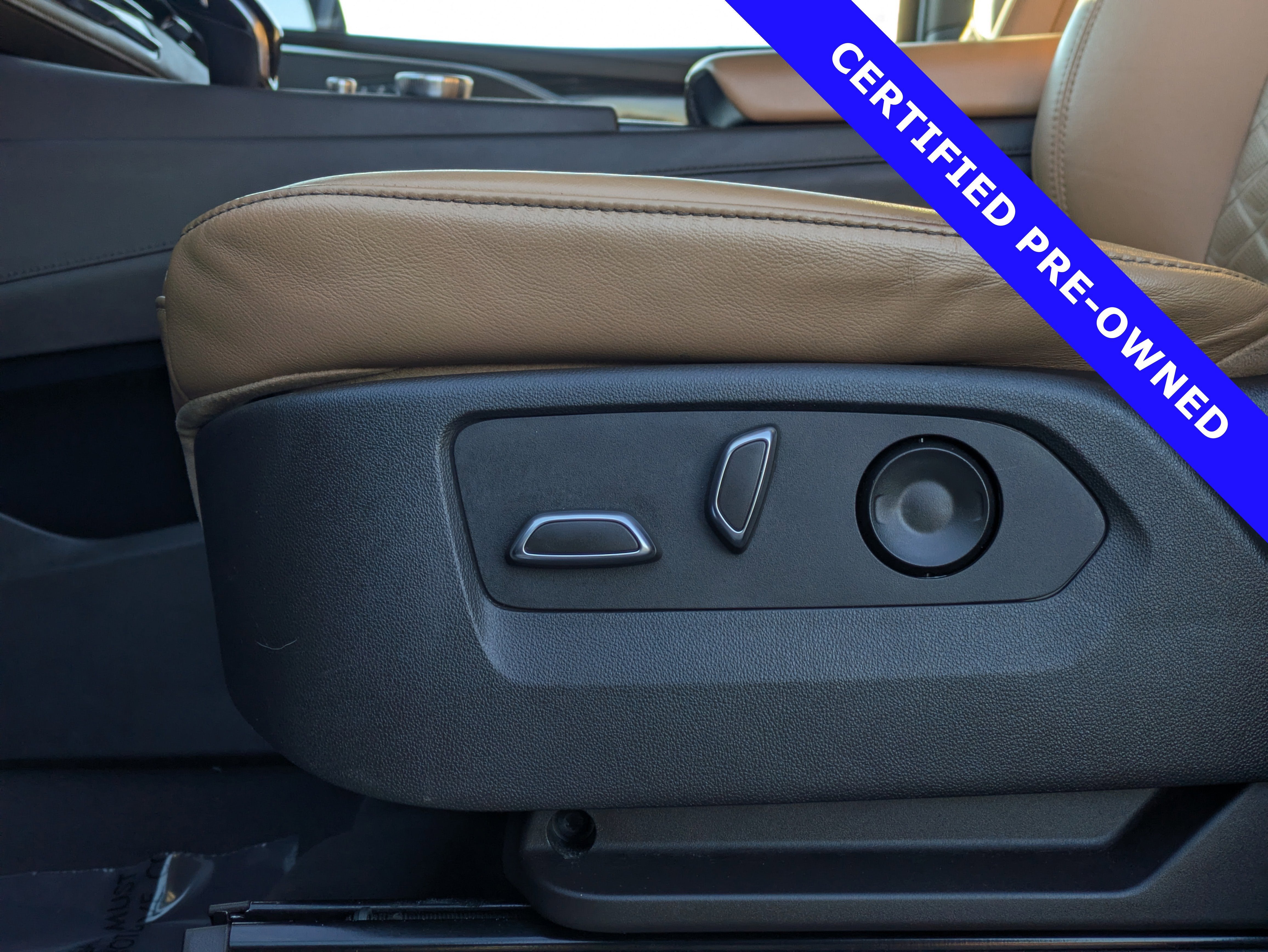 2022 Cadillac Escalade Premium Luxury