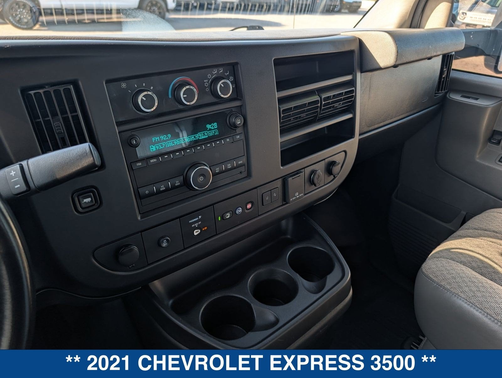 2021 Chevrolet Express Cutaway Work Van DRW