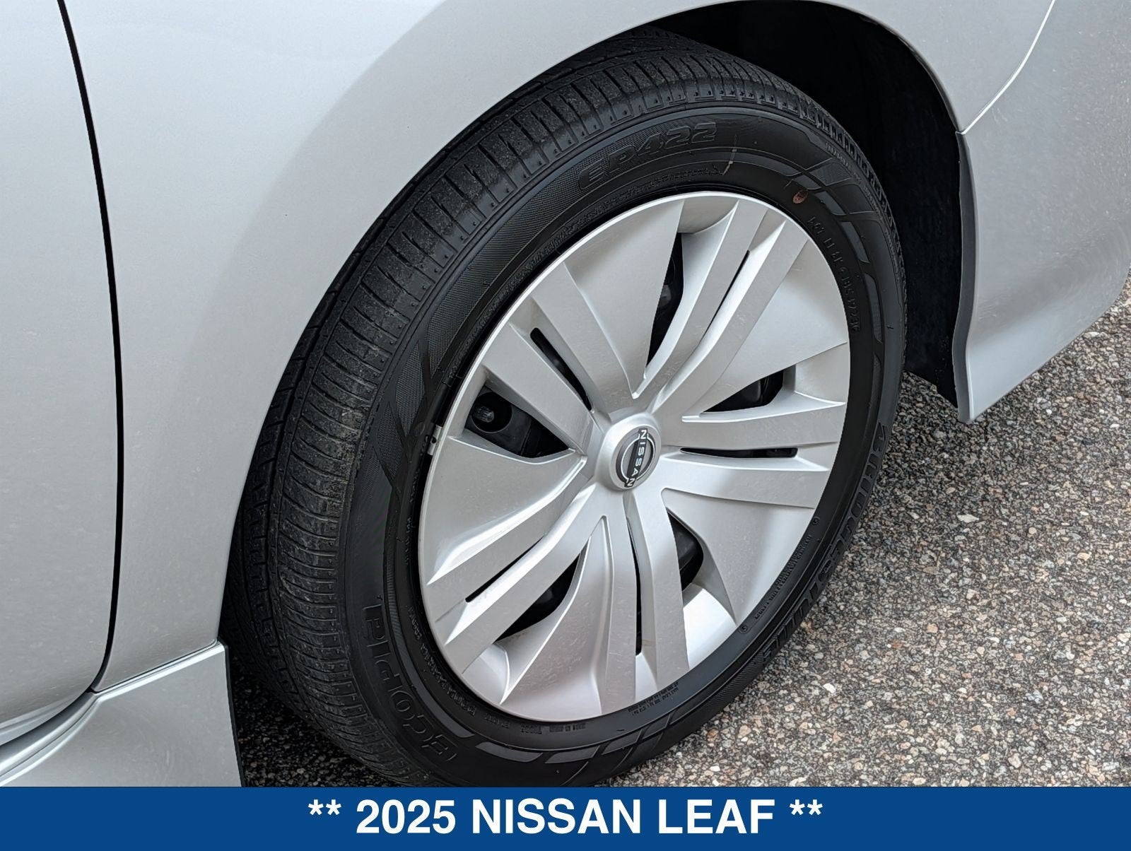 2025 Nissan LEAF S
