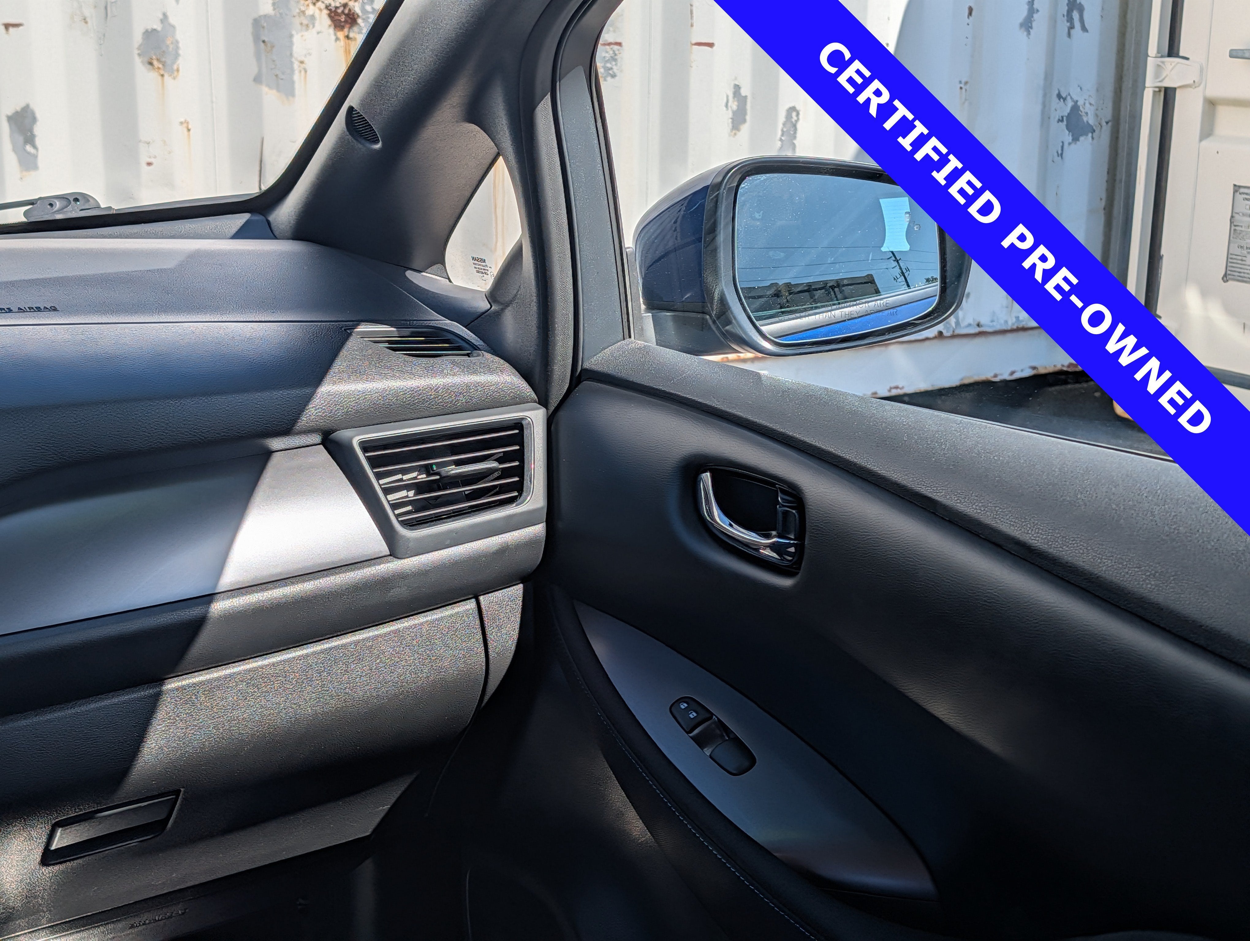 2025 Nissan LEAF S