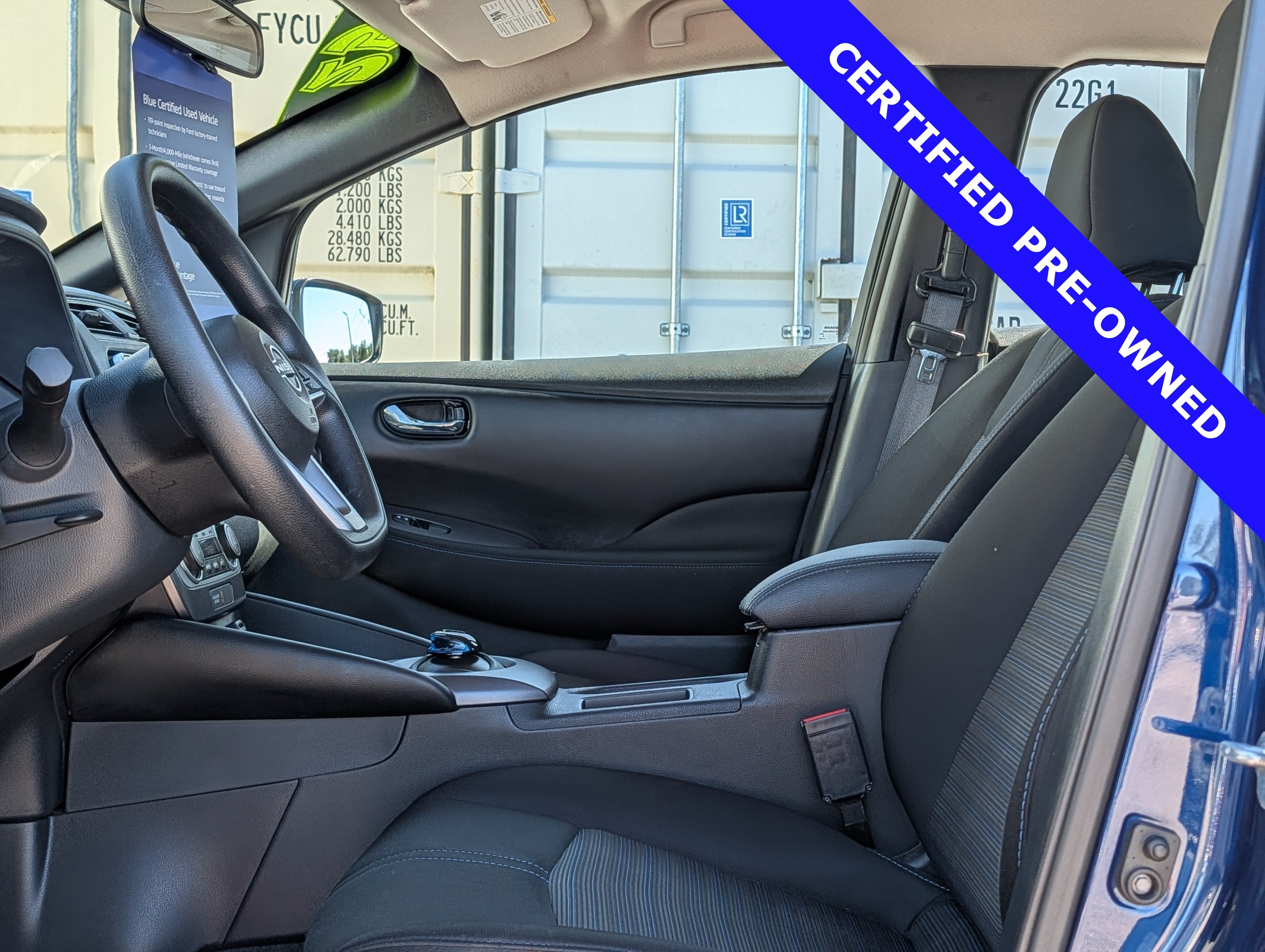 2025 Nissan LEAF S