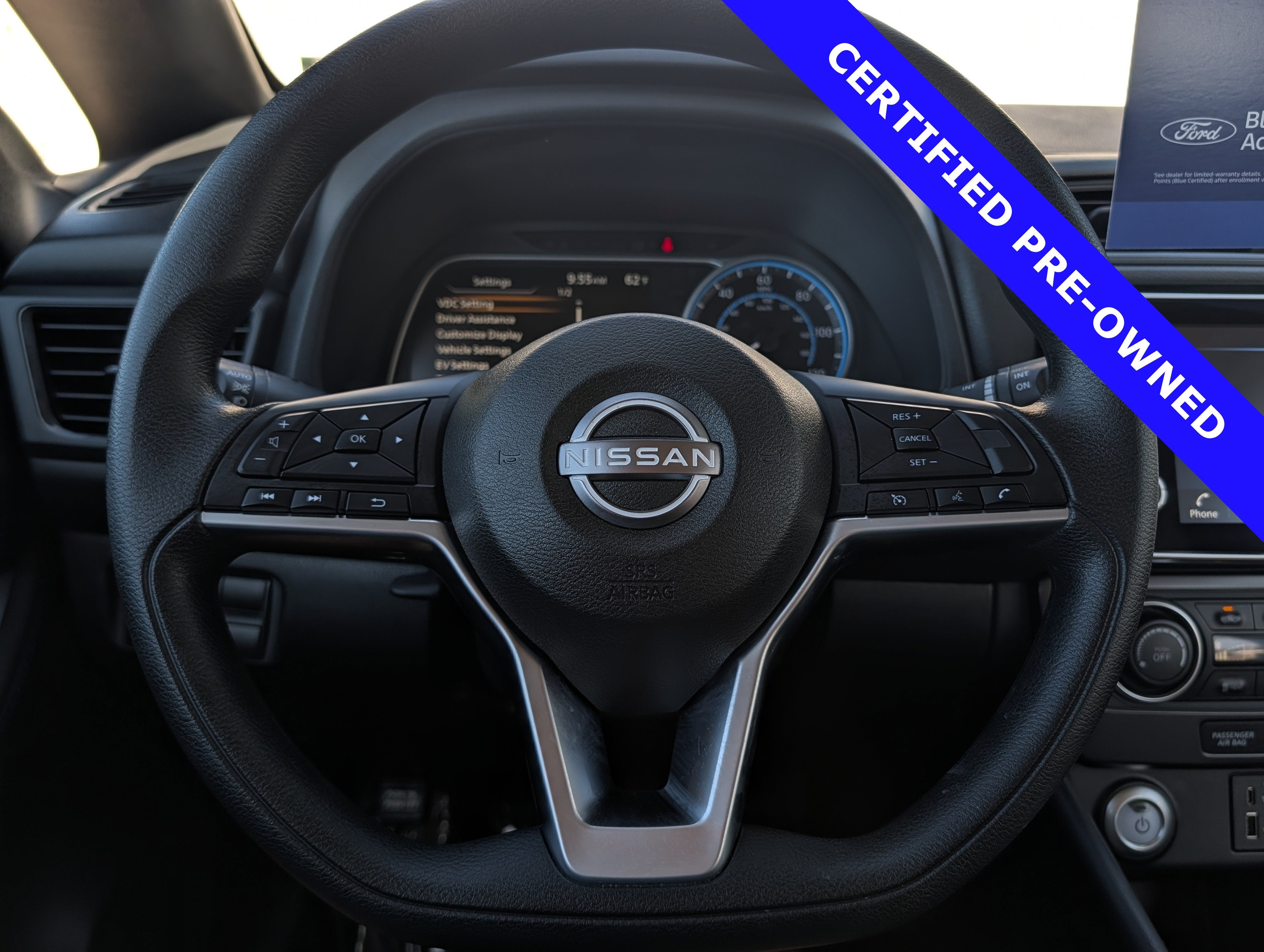 2025 Nissan LEAF S