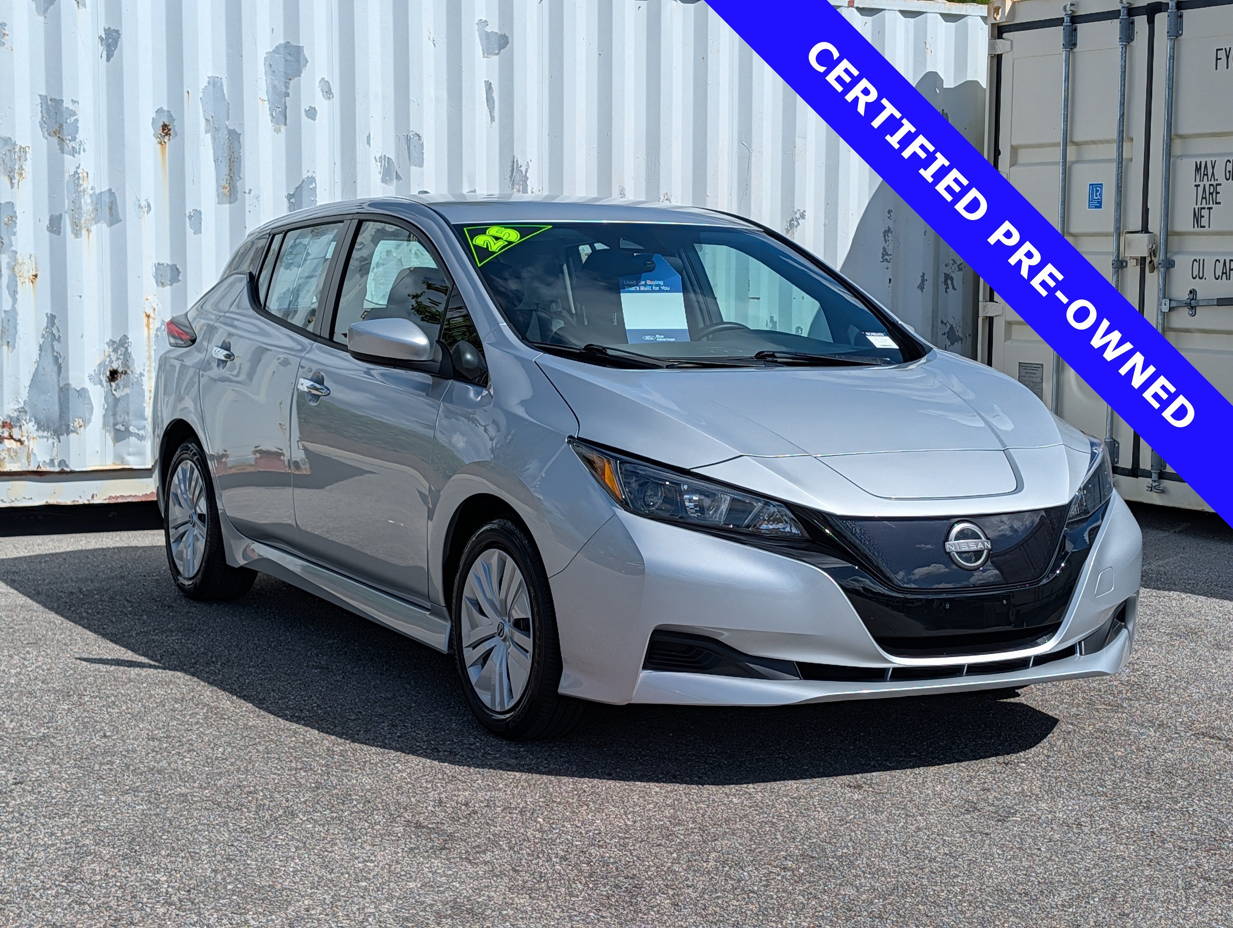 2025 Nissan LEAF S