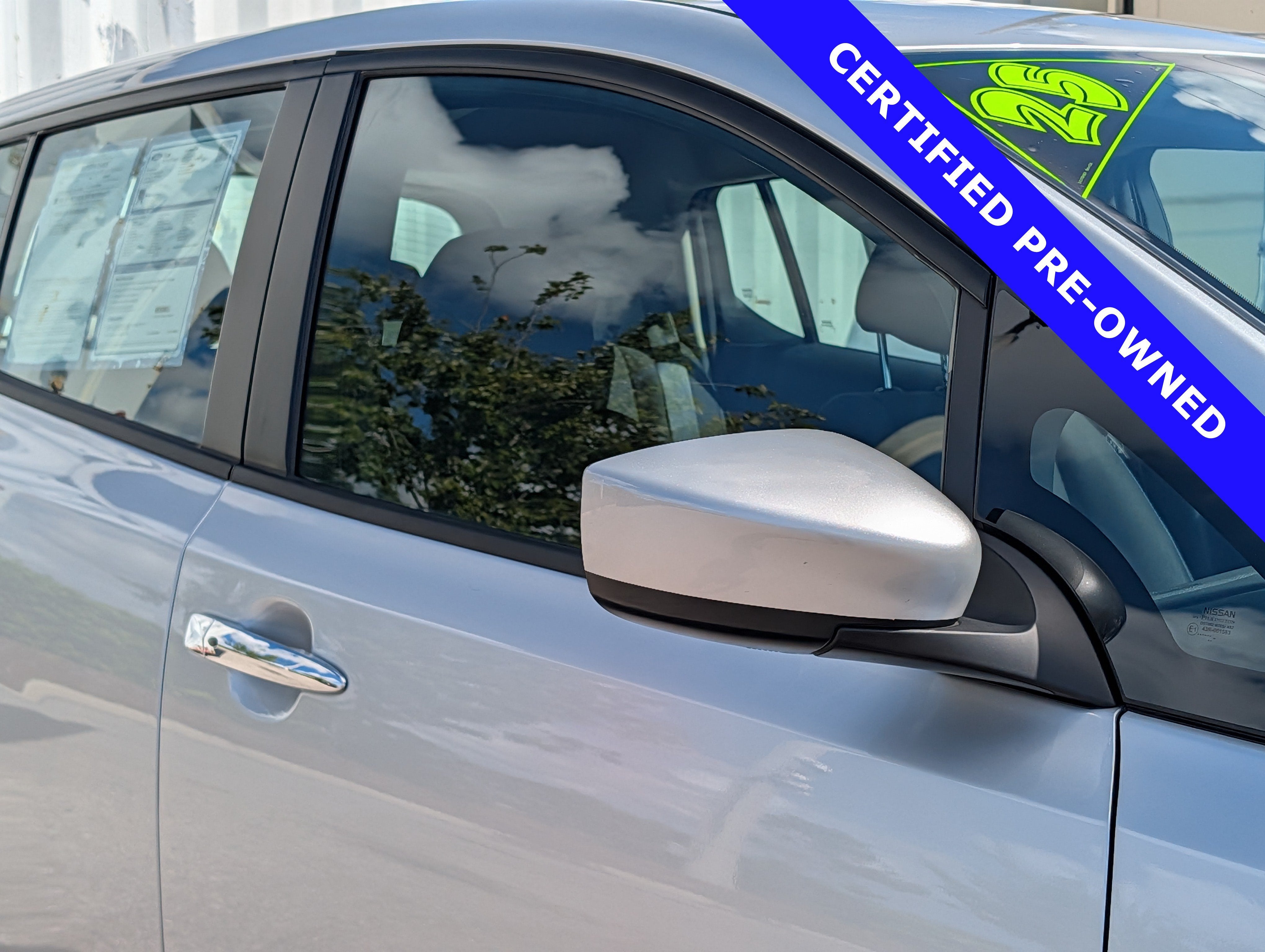 2025 Nissan LEAF S