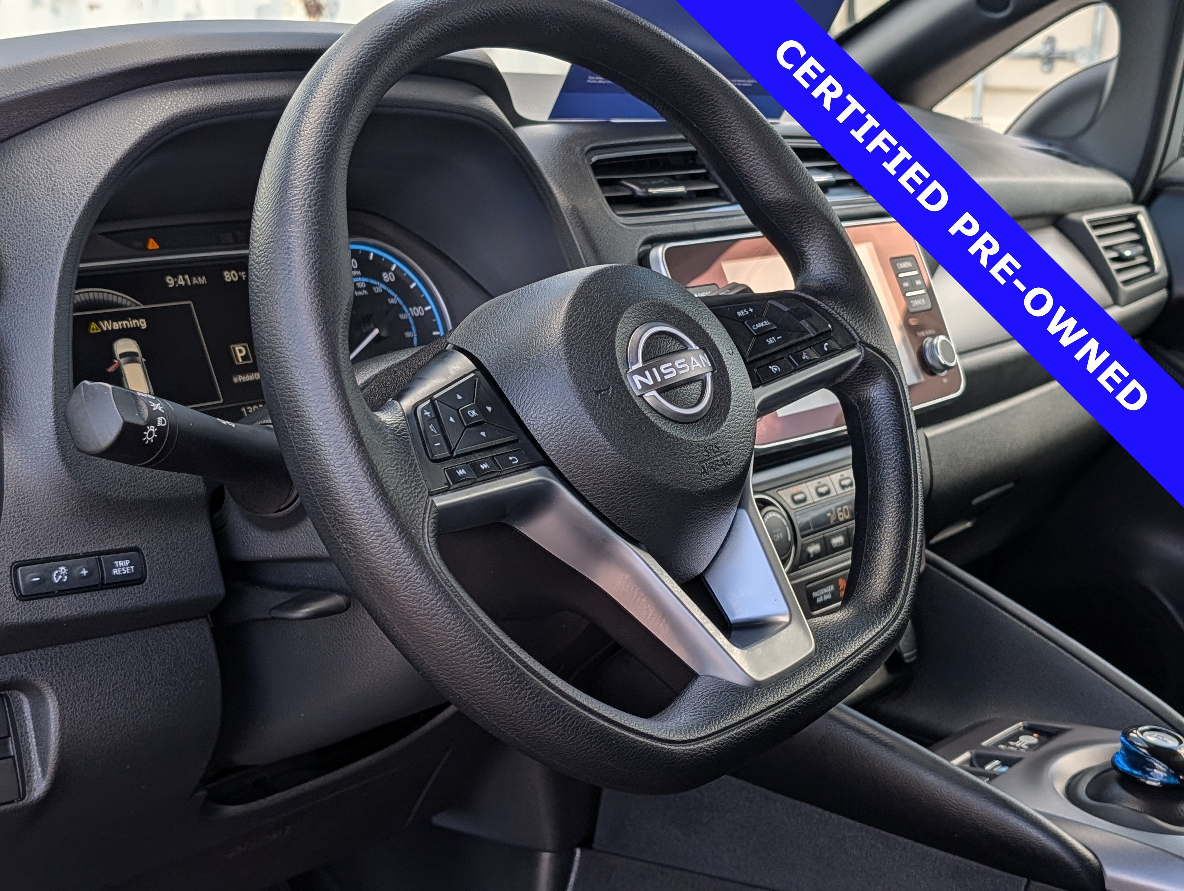 2025 Nissan LEAF S