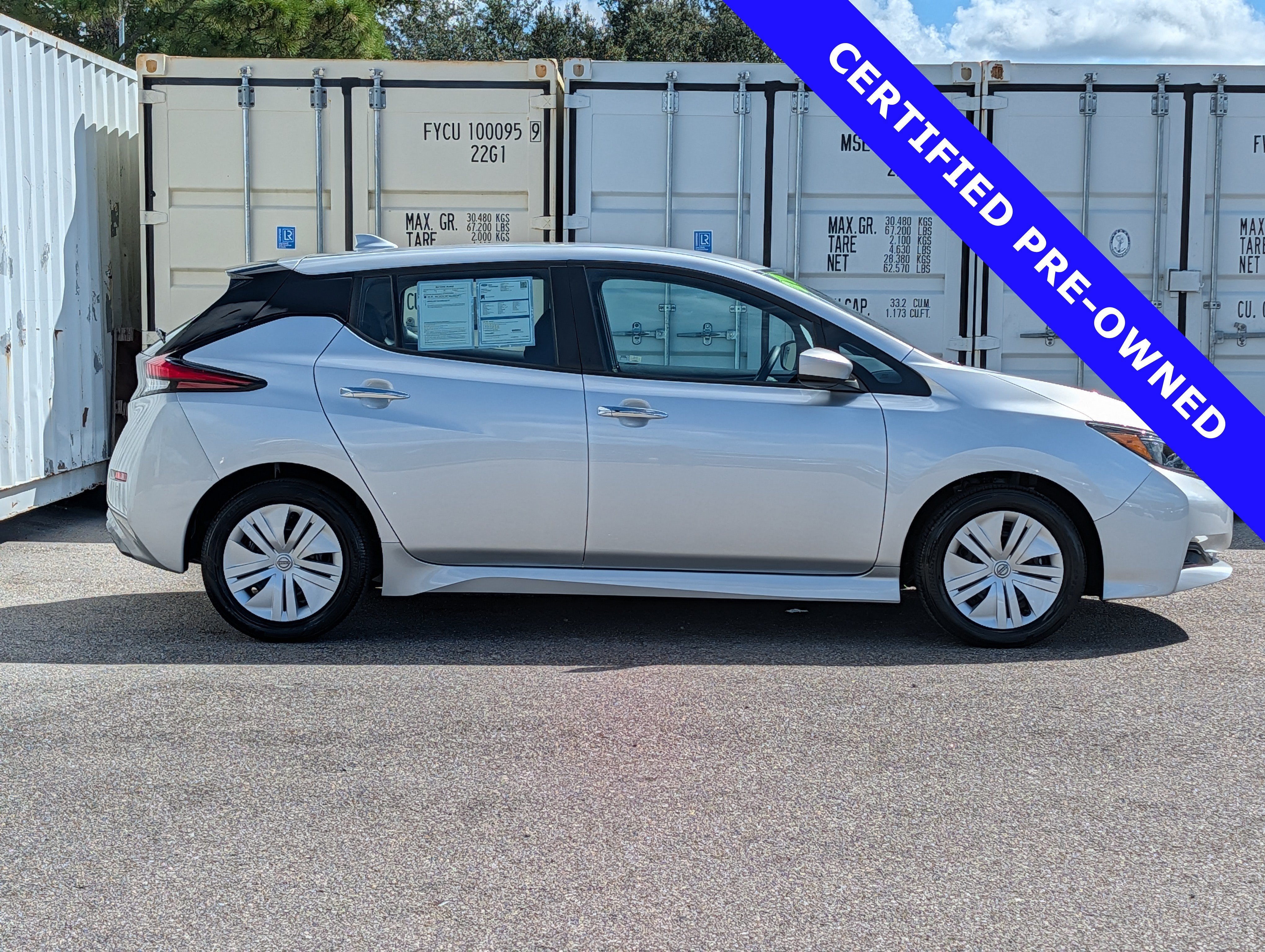 2025 Nissan LEAF S