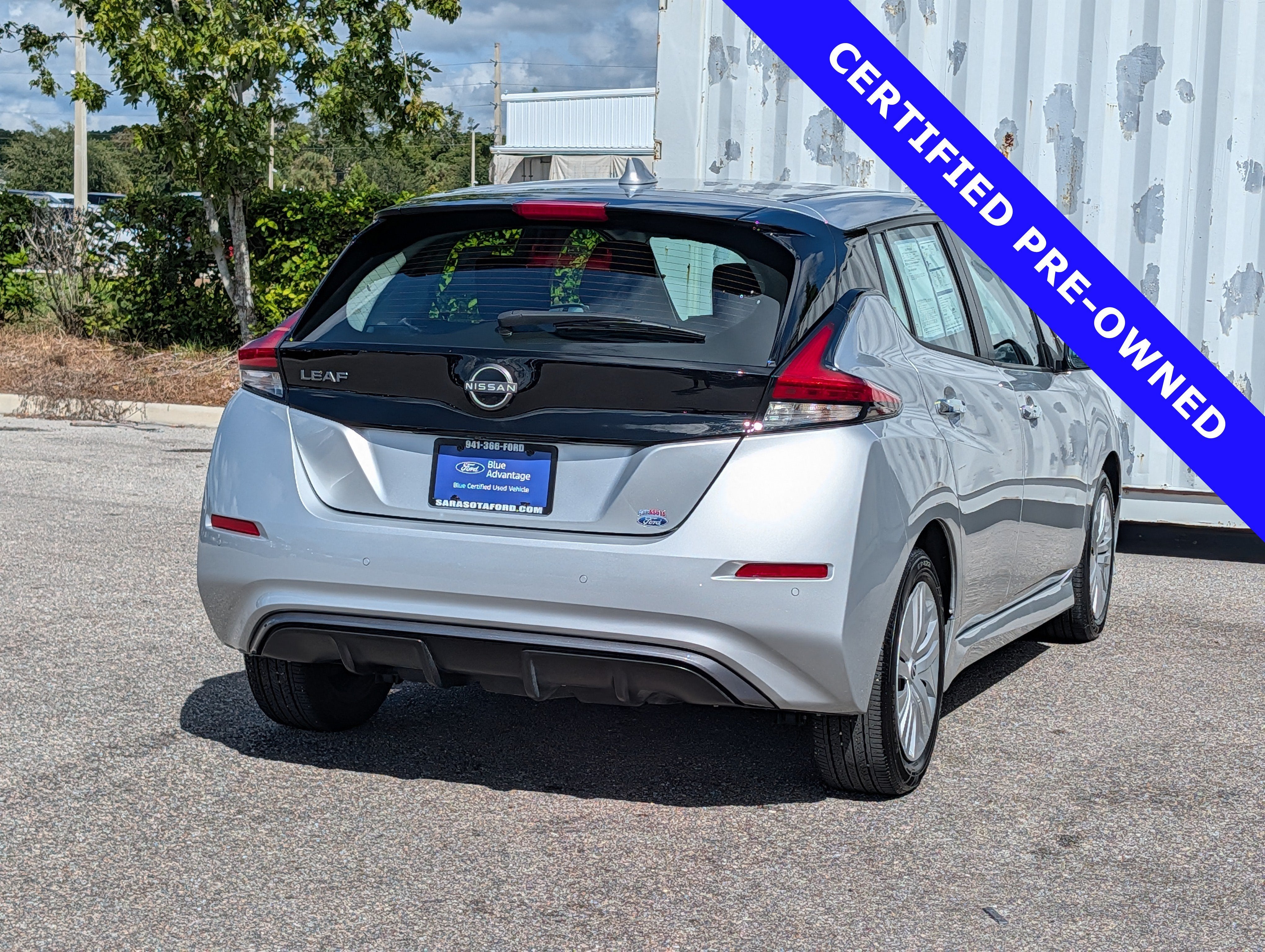 2025 Nissan LEAF S