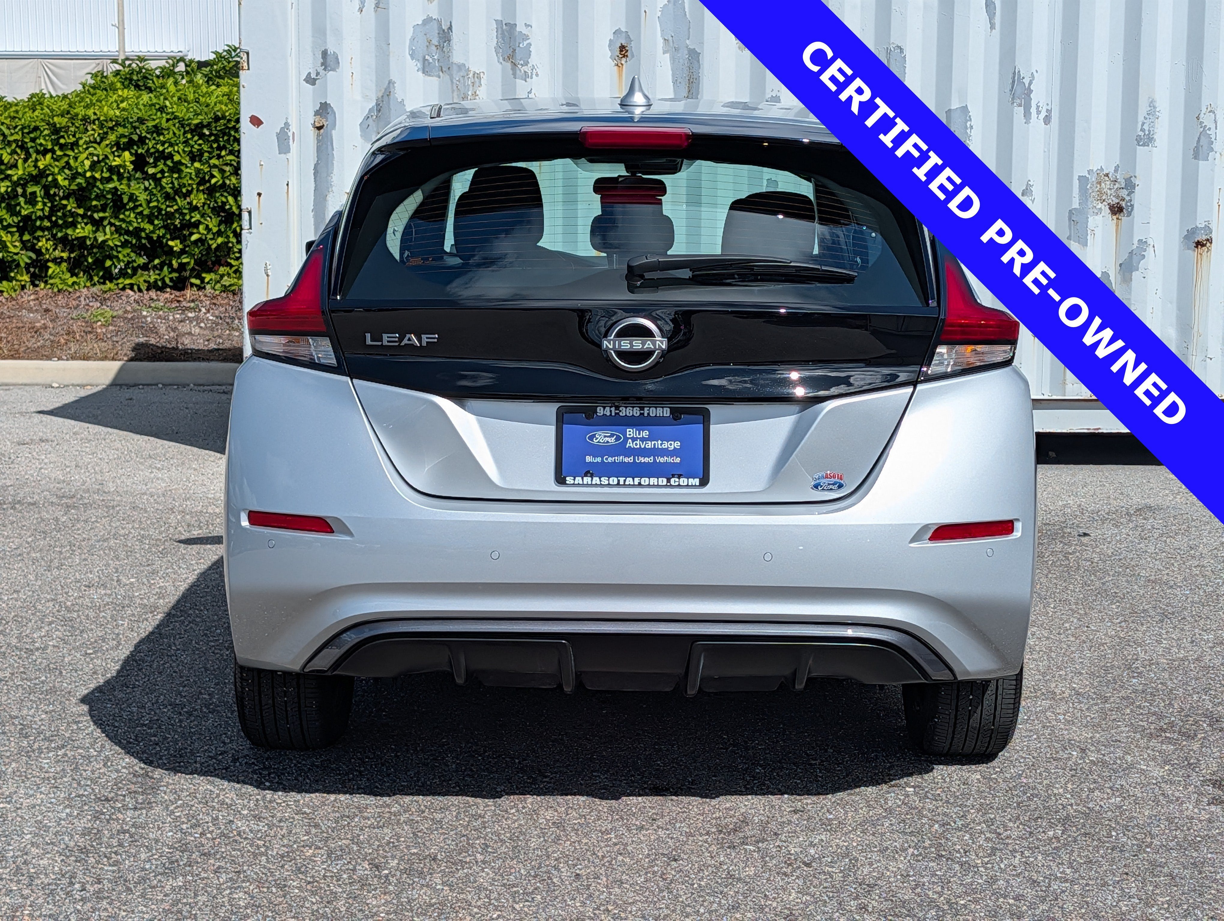 2025 Nissan LEAF S